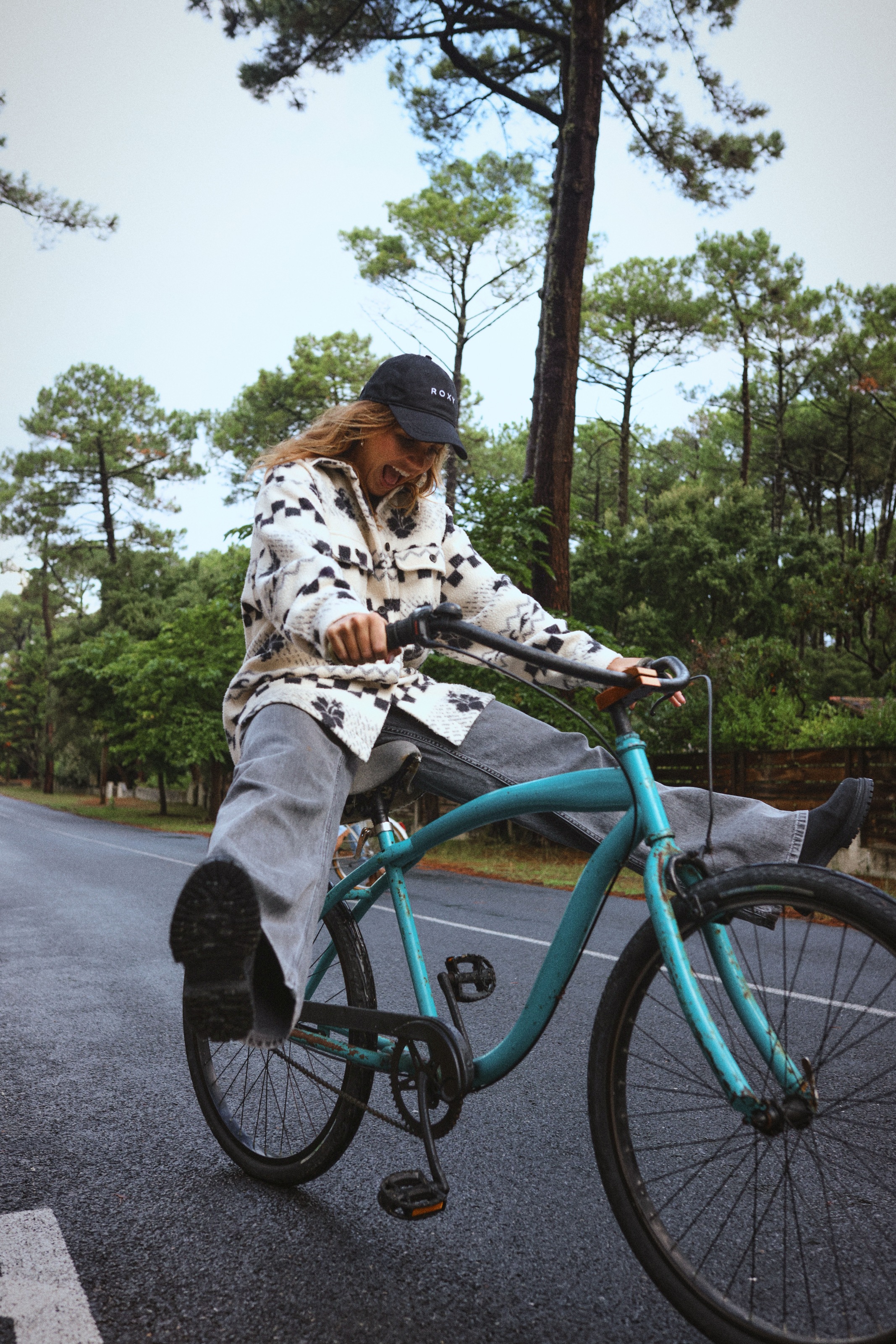 Roxy Fleecejacke »MORNING CRUSH SHACKET« mit Kapuze, aus Polyester, sportlicher Stil