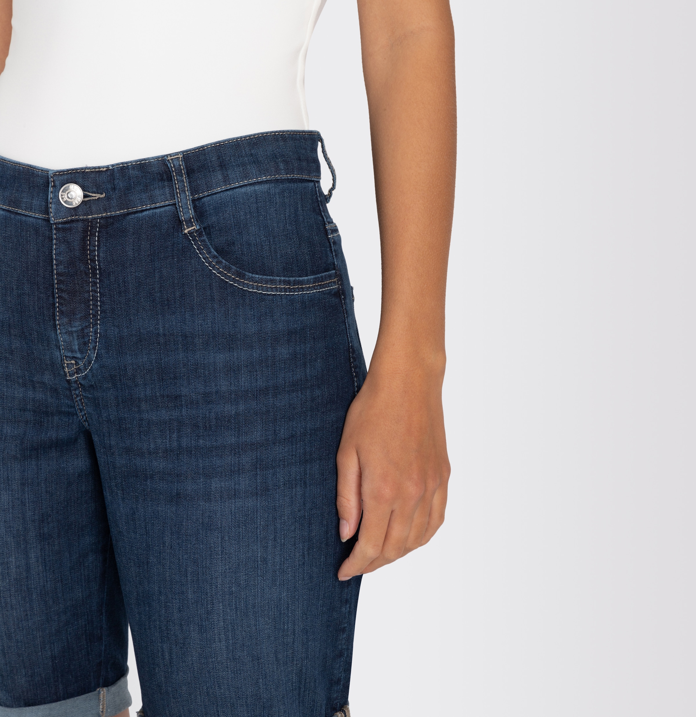 MAC Bermudas, aus sehr leichter, sommerlicher Qualität mit softem Griff