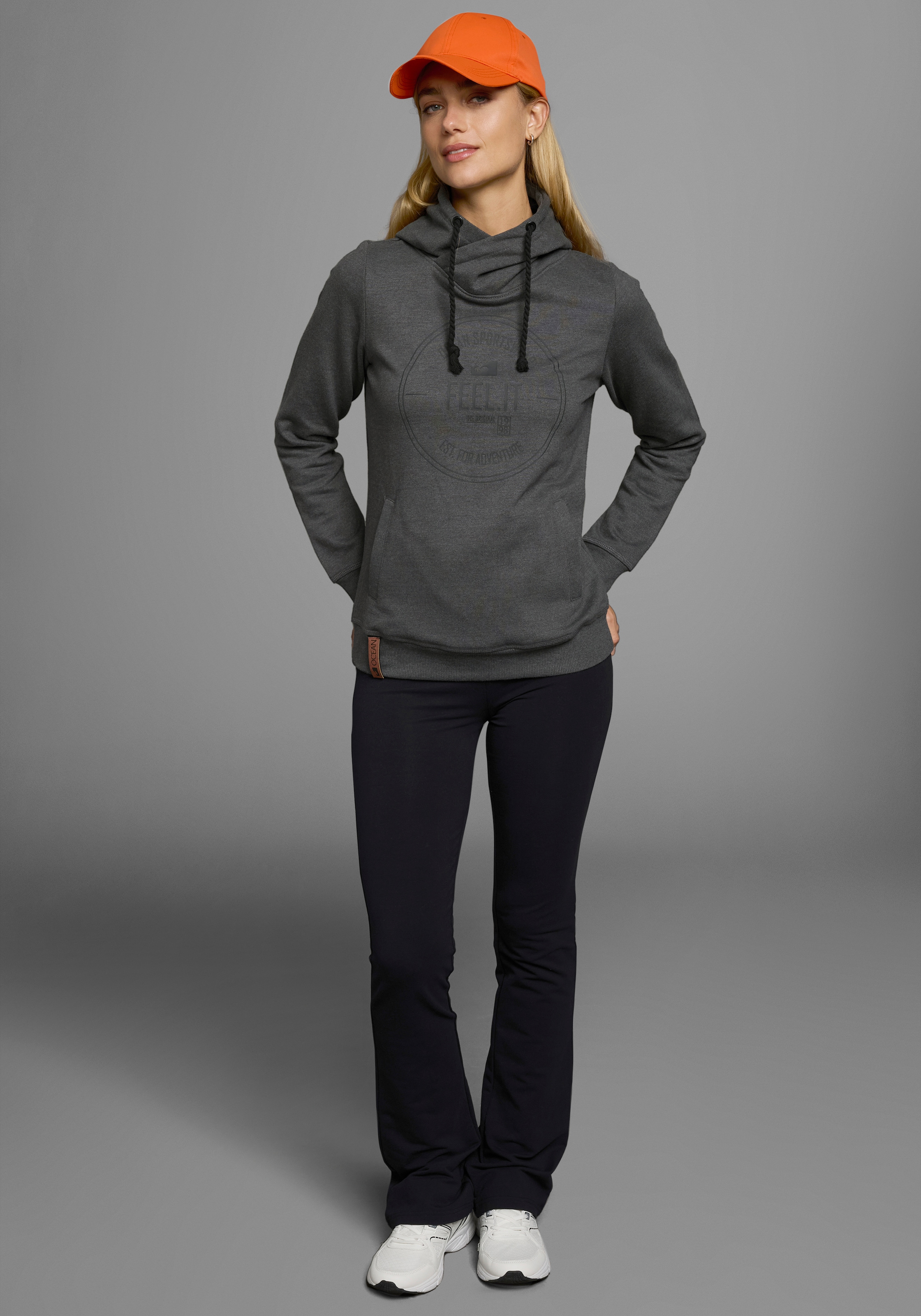 Ocean Sportswear Kapuzensweatshirt »Essentials Sweatshirt«, Langarm, figurbetonter Schnitt, unifarben