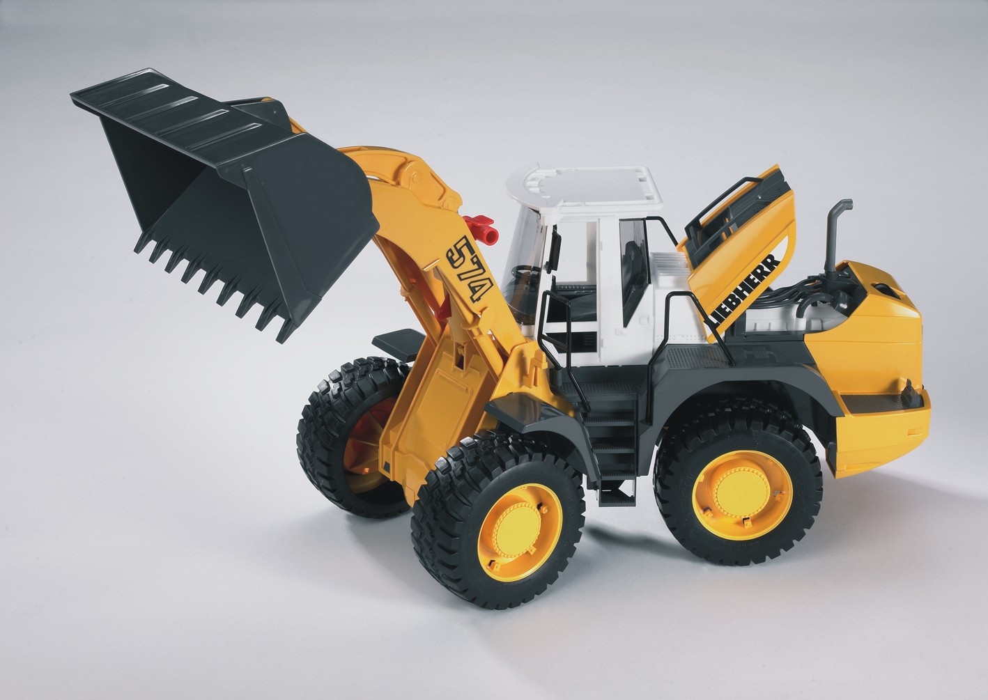 Bruder® Spielzeug-Radlader »Liebherr Radlader L574 56 cm (02430)« Made in Europe