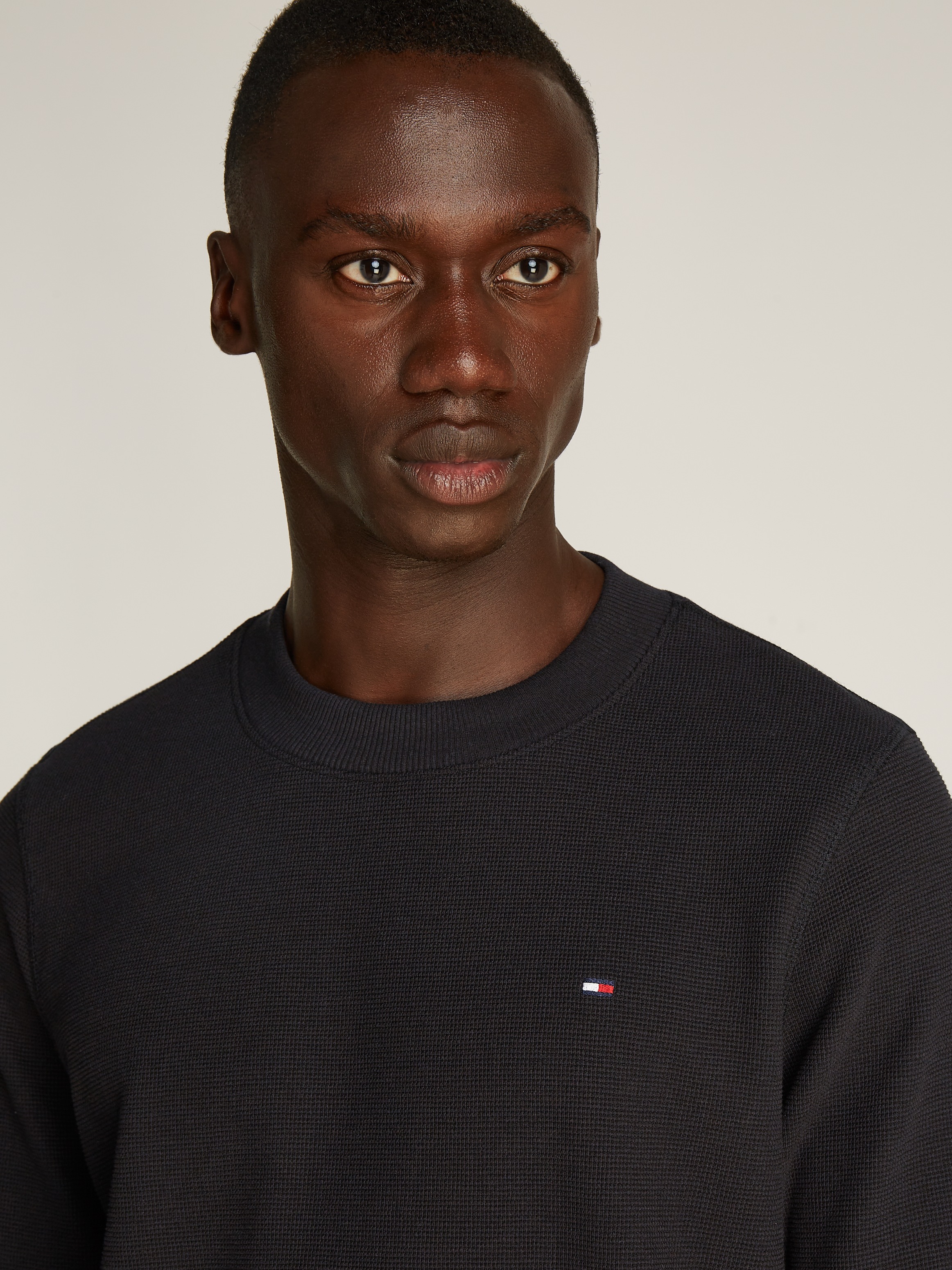 Tommy Hilfiger Rundhalspullover »TEXTURED LS TEE« mit Rundhalsausschnitt