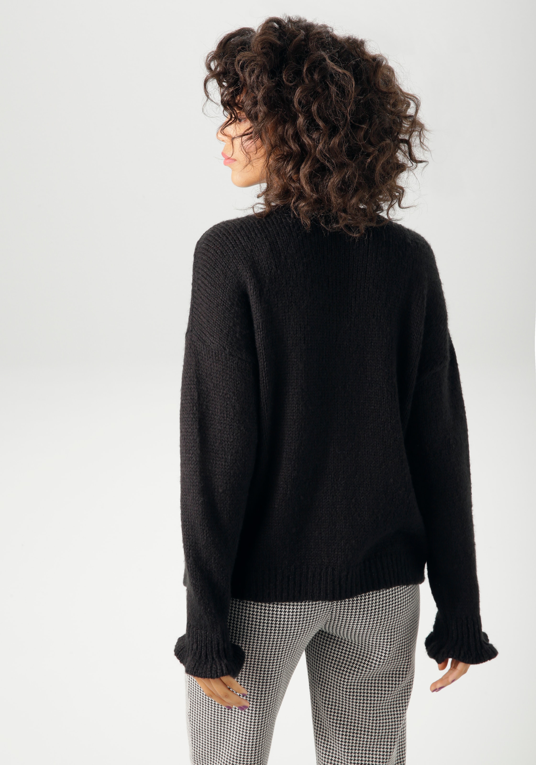 Aniston CASUAL Strickjacke mit trendigen Bindebändern zu schließen - NEUE KOLLEKTION