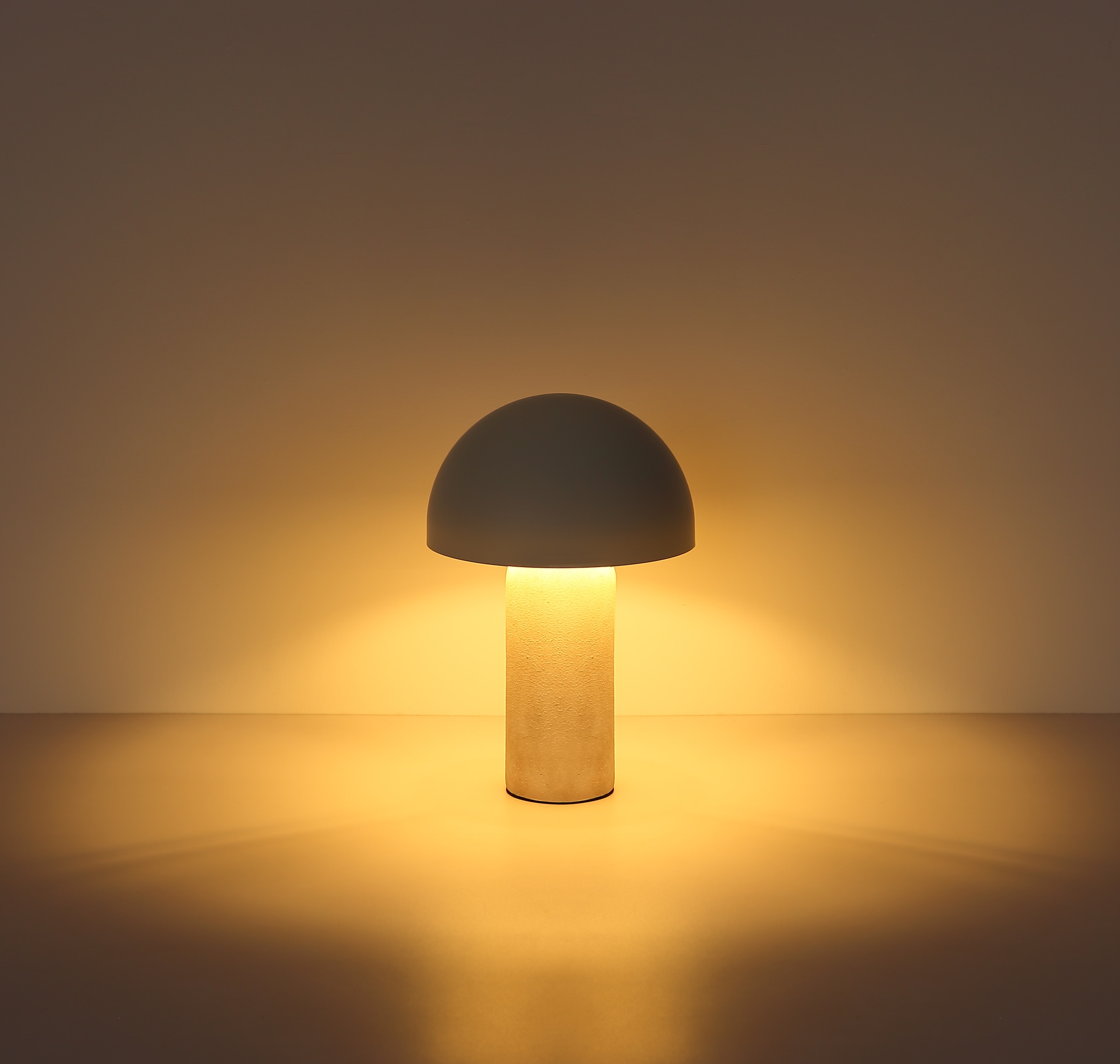 homsy by Ana Johnson Tischleuchte »LUMEVA Pilz Lampe« E14 warmweiß - kaltweiß Keramik, Pilzleuchte, Höhe 38cm, beige, Metall, E14 Fassung