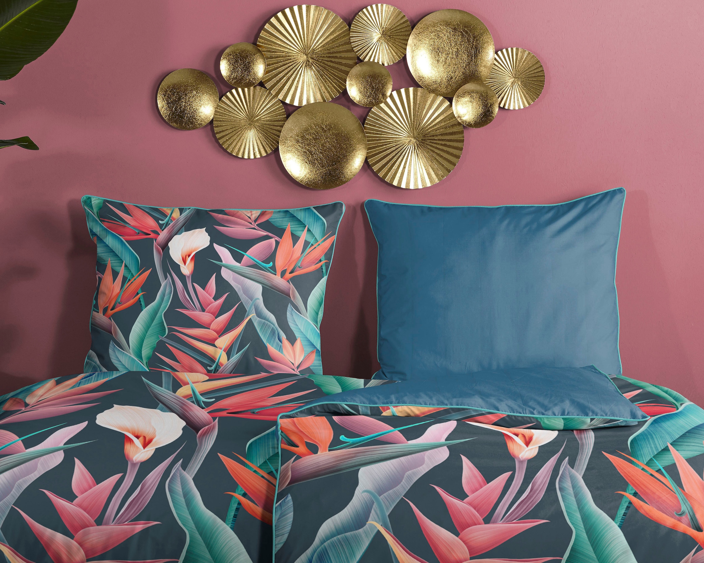 Descanso Bettwäsche »Chloe«, Baumwolle, Satin, 135x200, Biese, Reißverschluss, Wendeoptik, Blumen