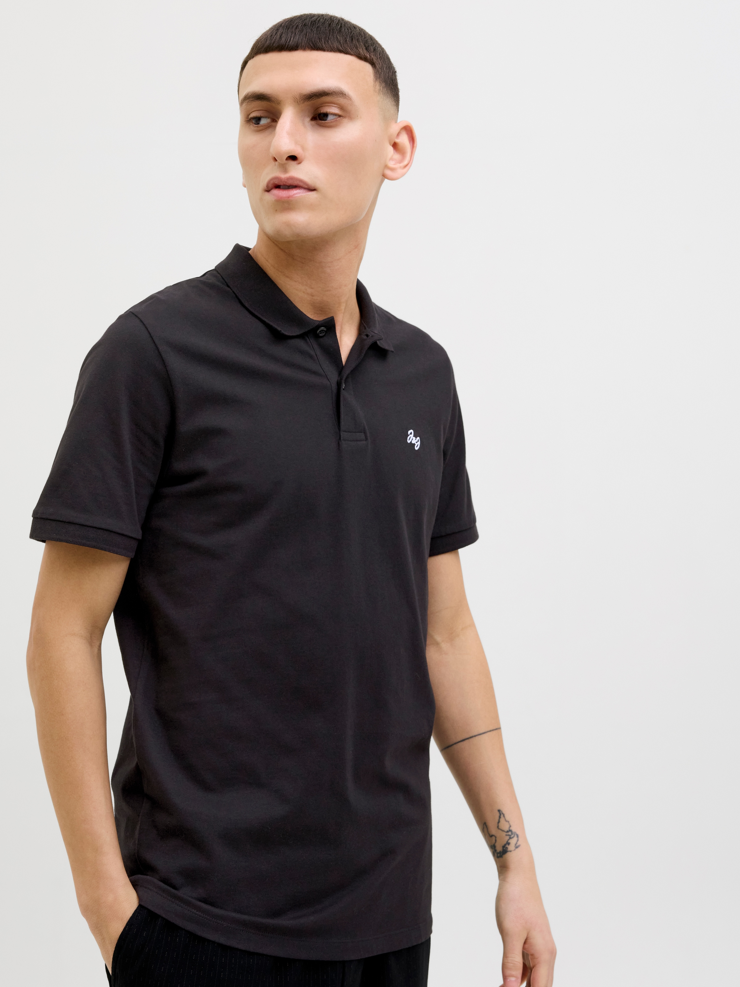 Jack & Jones Poloshirt »JJEJERSEY LOGO POLO SS SN«, mit Logo Stickerei
