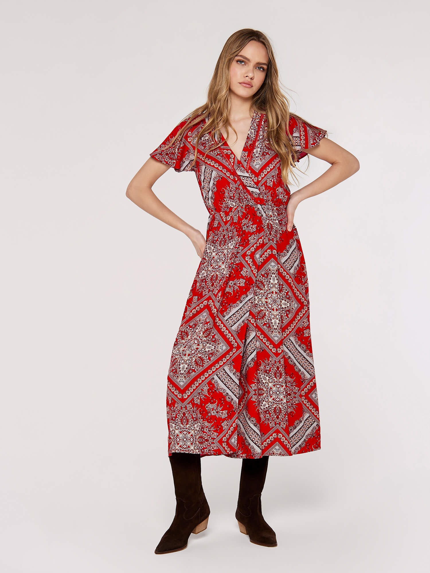 Apricot Druckkleid »Scarf Print Midaxi Dress« iin Wickeloptik, mit Taillengummizug