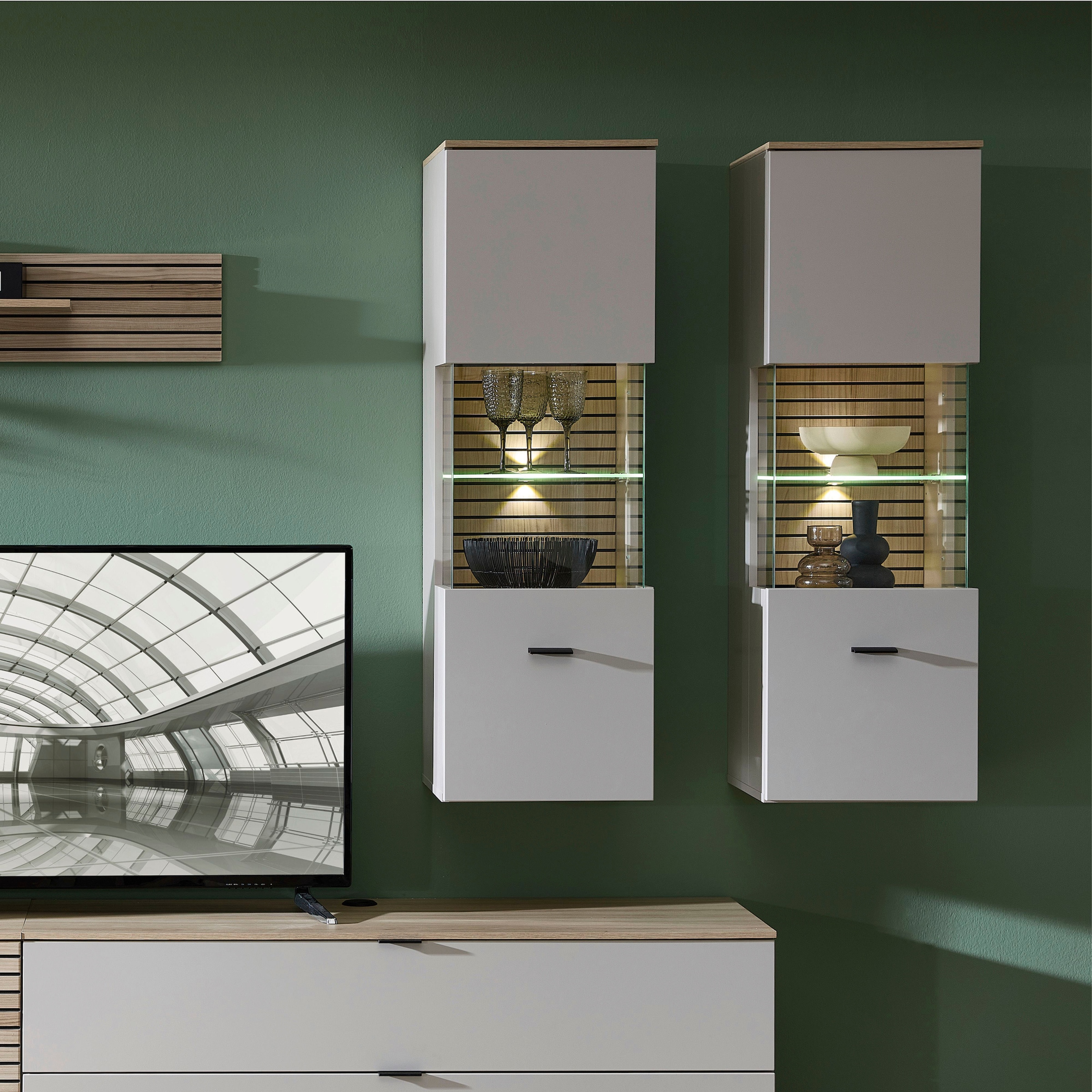 Innostyle Hängevitrine »INA Hängevitrine, 40 x 124 x 36 cm (B/H/T)« 1 Stk. tlg. L/R verwendbar, inkl. Beleuchtung, Softclose