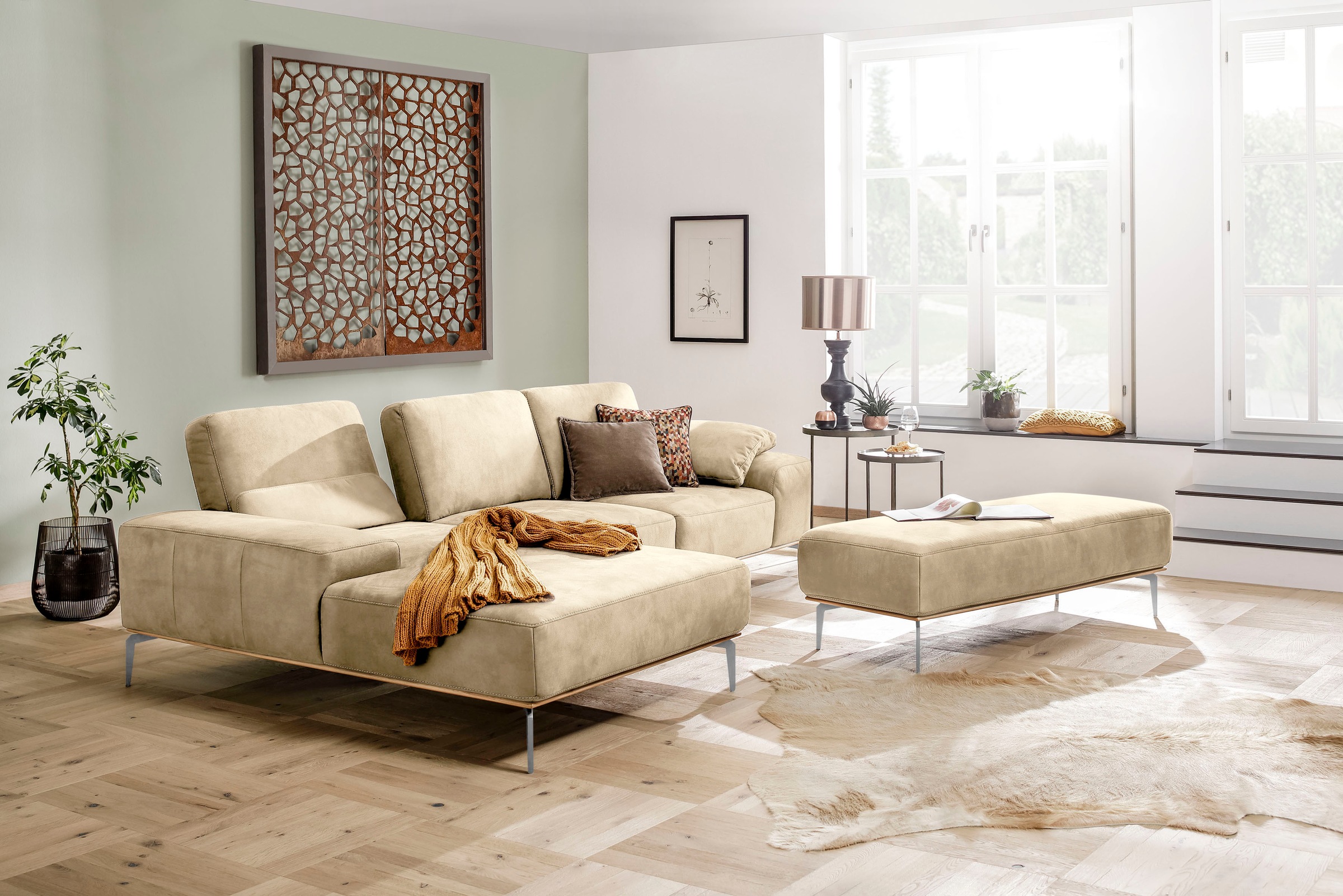 W.SCHILLIG Ecksofa »run, Designsofa, bequem, L-Form«, mit elegantem Holzsockel, Füße in Chrom glänzend, Breite 299 cm