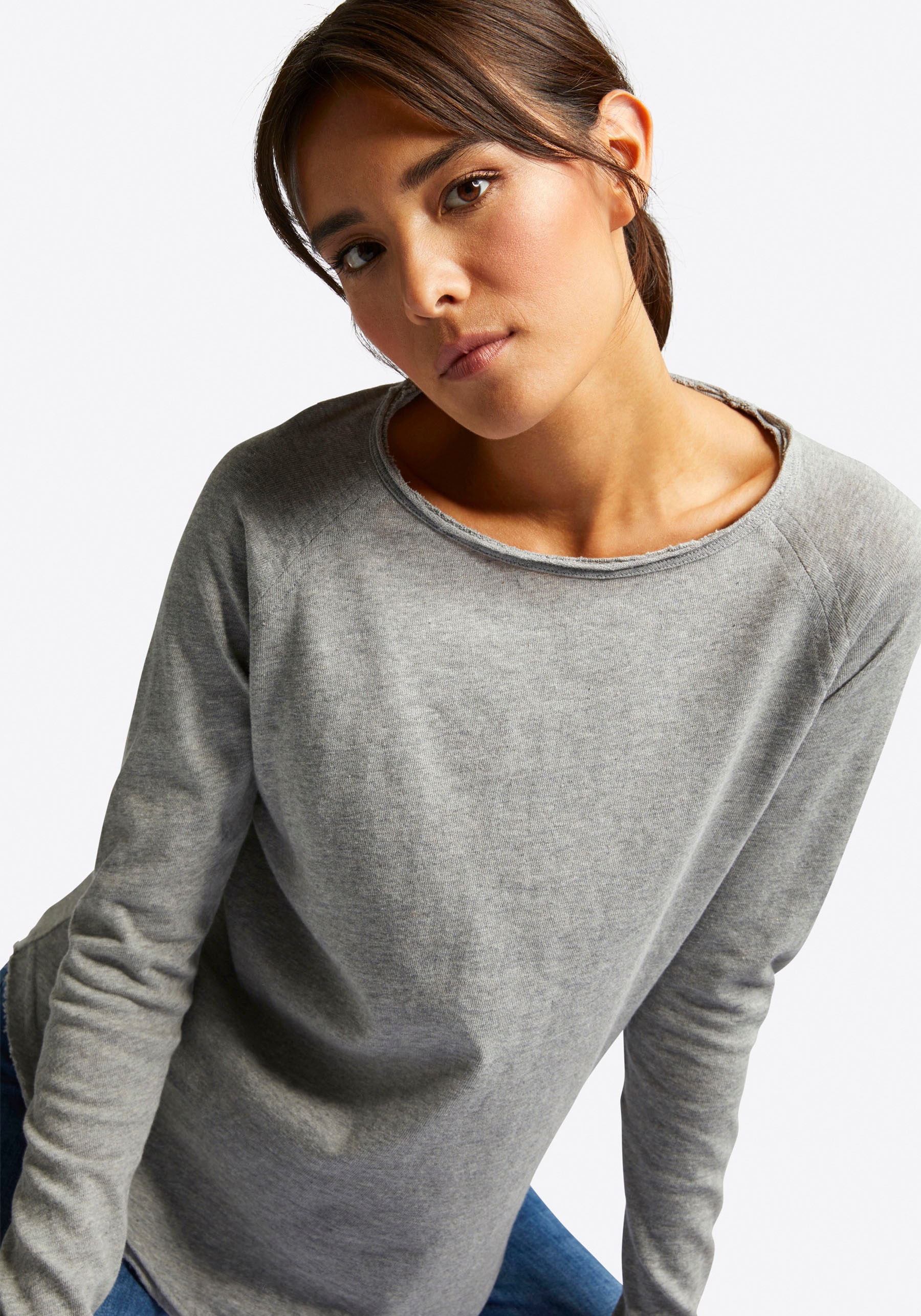 RICHROYAL Langarmshirt »2409 O HJ LS«, mit offener Ausschnittkante und Saum