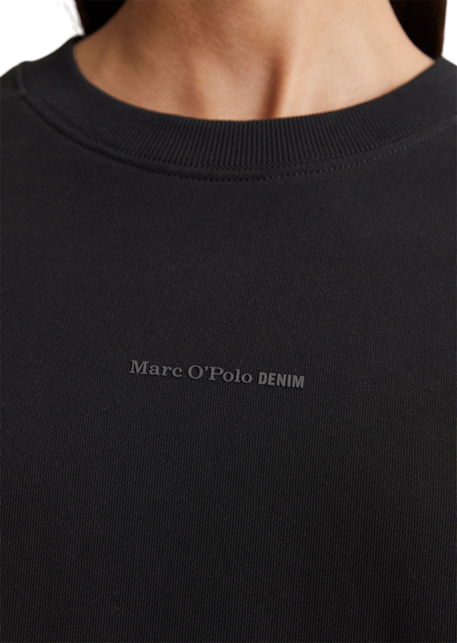 Marc O'Polo DENIM Sweatshirt , Im modernen O-Shape, locker geschnitten und Raglanärmeln
