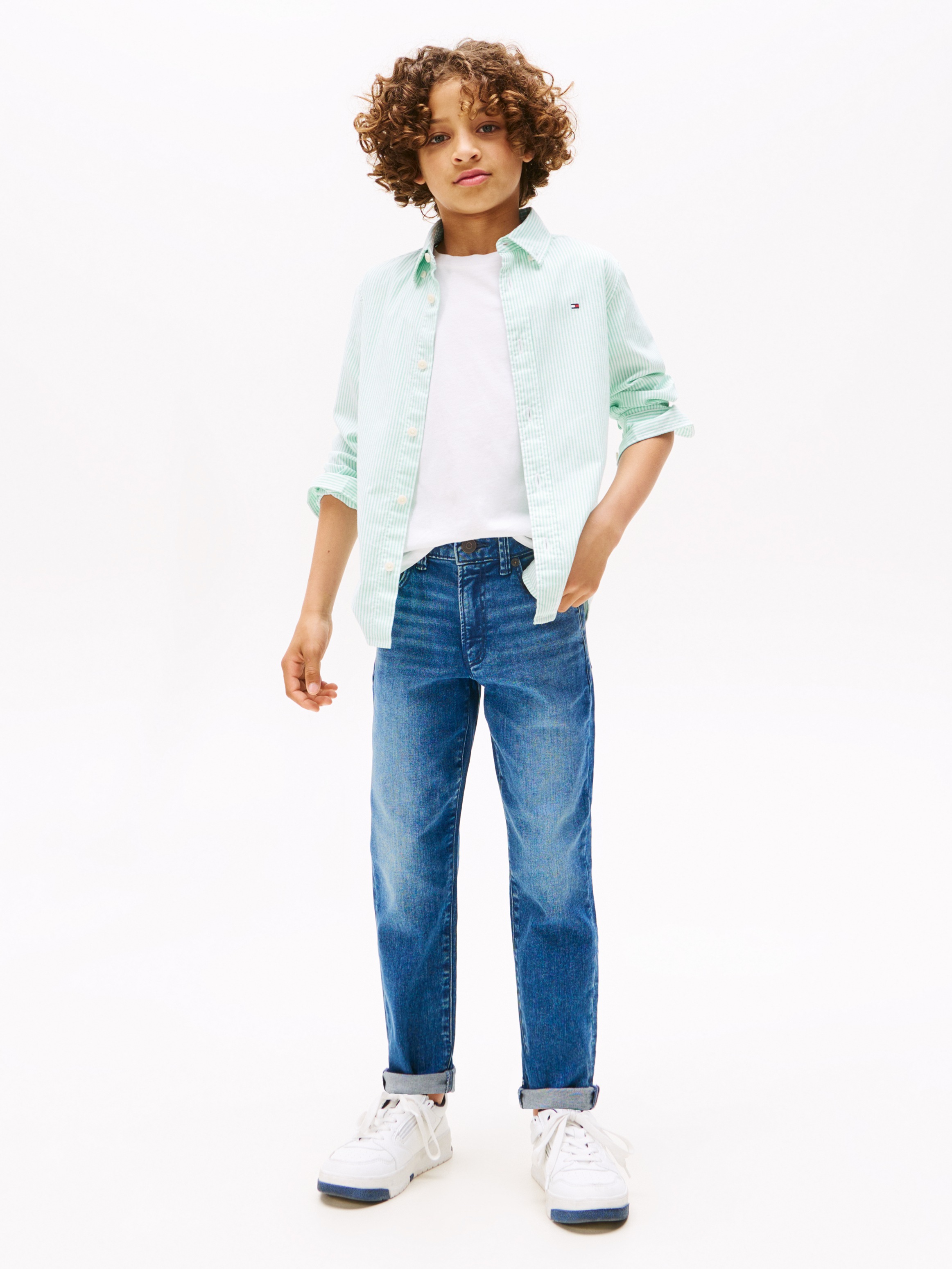 Tommy Hilfiger Straight-Jeans »MODERN STRAIGHT« für Kinder bis 16 Jahre, in heller Waschung