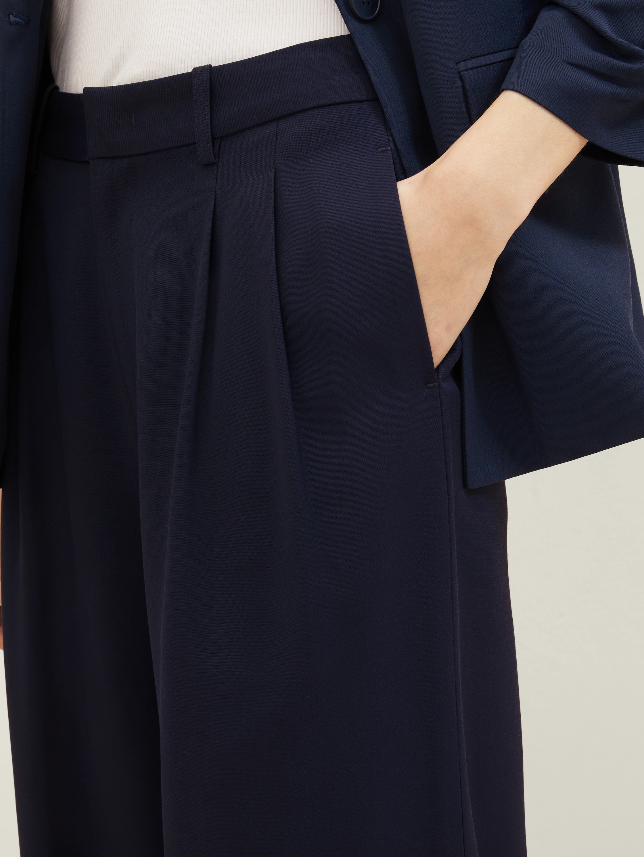 TOM TAILOR Denim Webhose, mit weitem Bein und aus Viskose