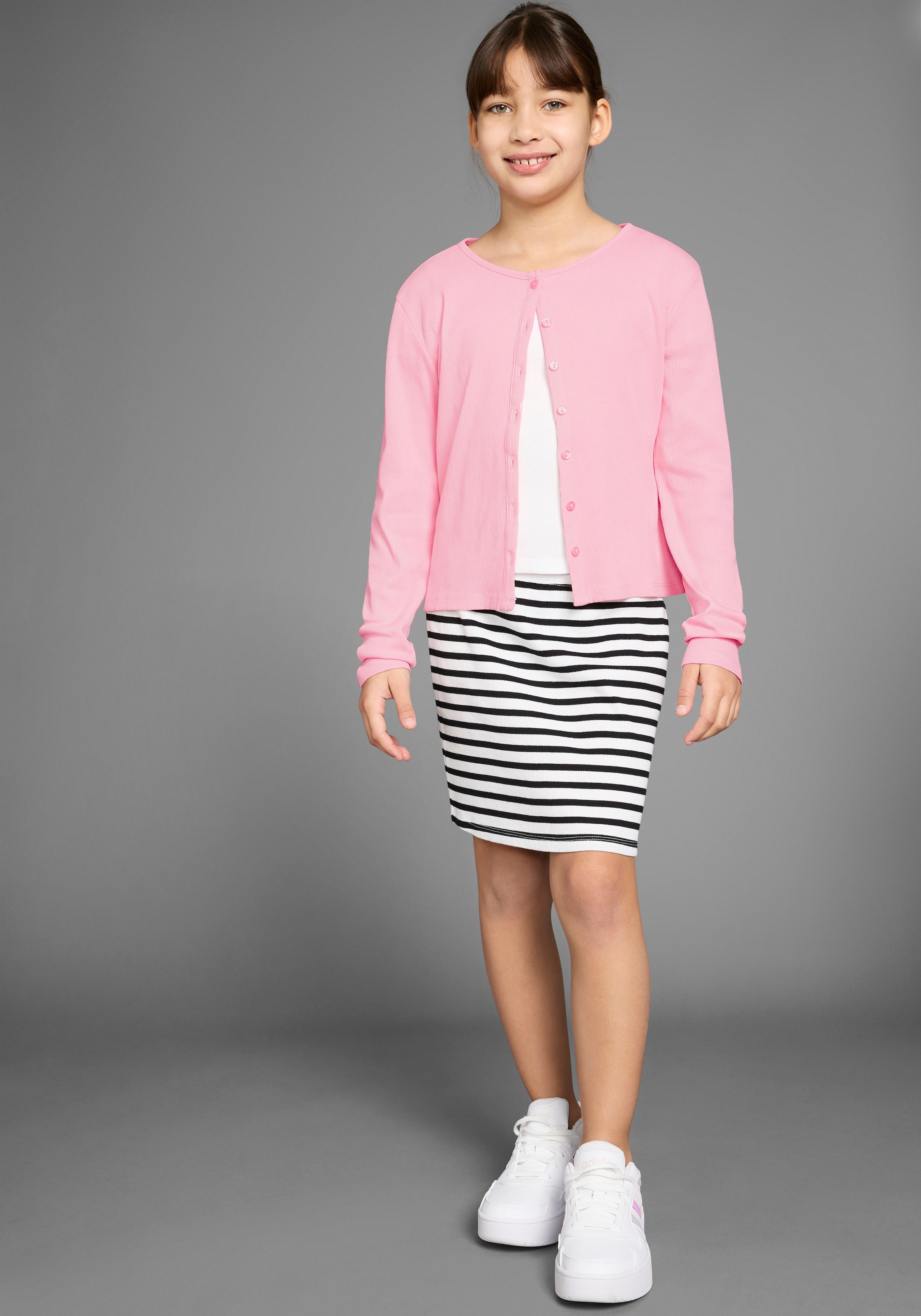 KIDSWORLD Sweatjacke »Shirtjacke aus weichem Rippmaterial« Feine Shirtjacke für jeden Anlass