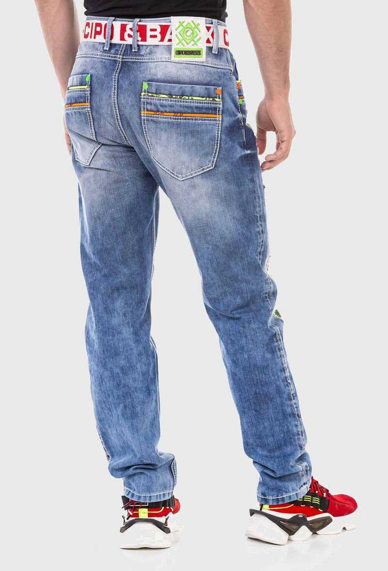 Cipo & Baxx 5-Pocket-Jeans »Cipo & Baxx Jeans« mit farbigen Ziernähten