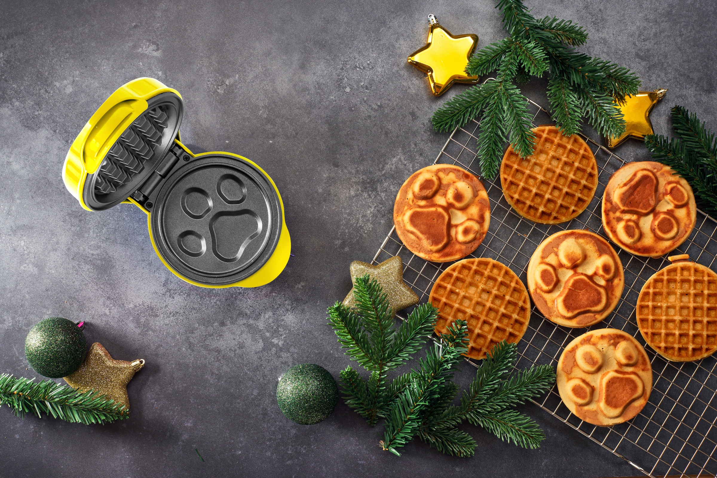 bestron Waffeleisen »APP500Y Paw Patrol«, 550 W, im einzigart. Design, für Kindergeburtst., Ostern & Weihnachten., Gelb