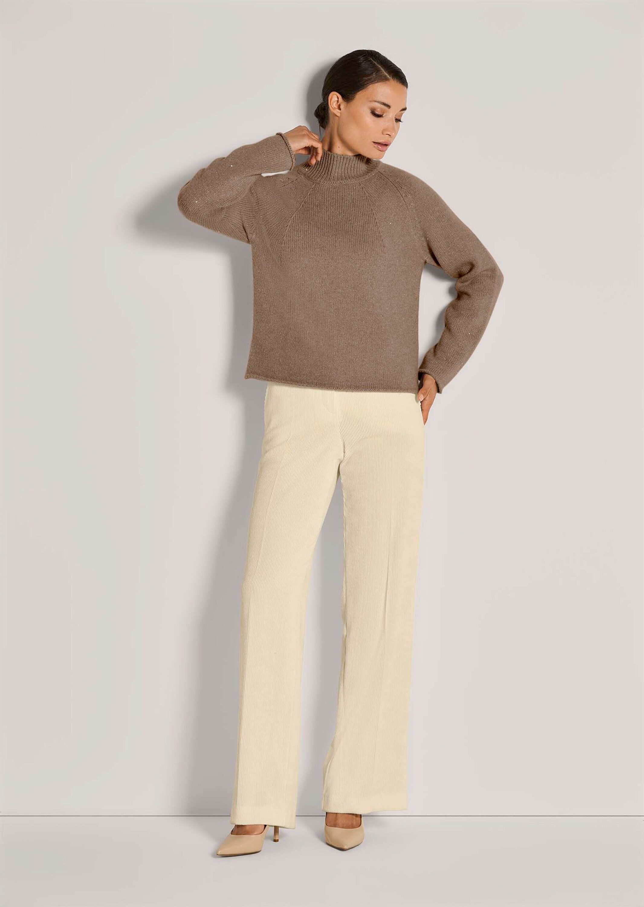 MADELEINE Longpullover »Strickpullover Moderner Glattstrickpullover mit Stehkragen« mit Glanzgarneffekt