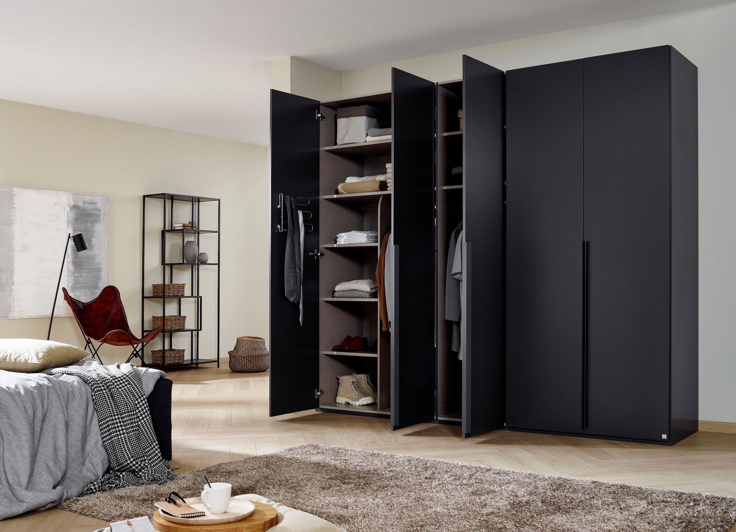 rauch Drehtürenschrank »Purisma« Kleiderschrank Schlafzimmerschrank Schrank, mit umfangreicher Innenausstattung