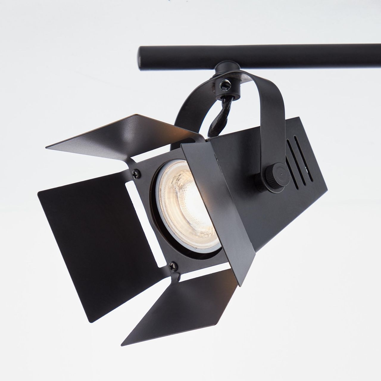 Brilliant Deckenstrahler »Movie«, 4 flammig, Leuchtmittel GU10 | LED wechselbar, LED Spotrohr 4flg schwarz matt