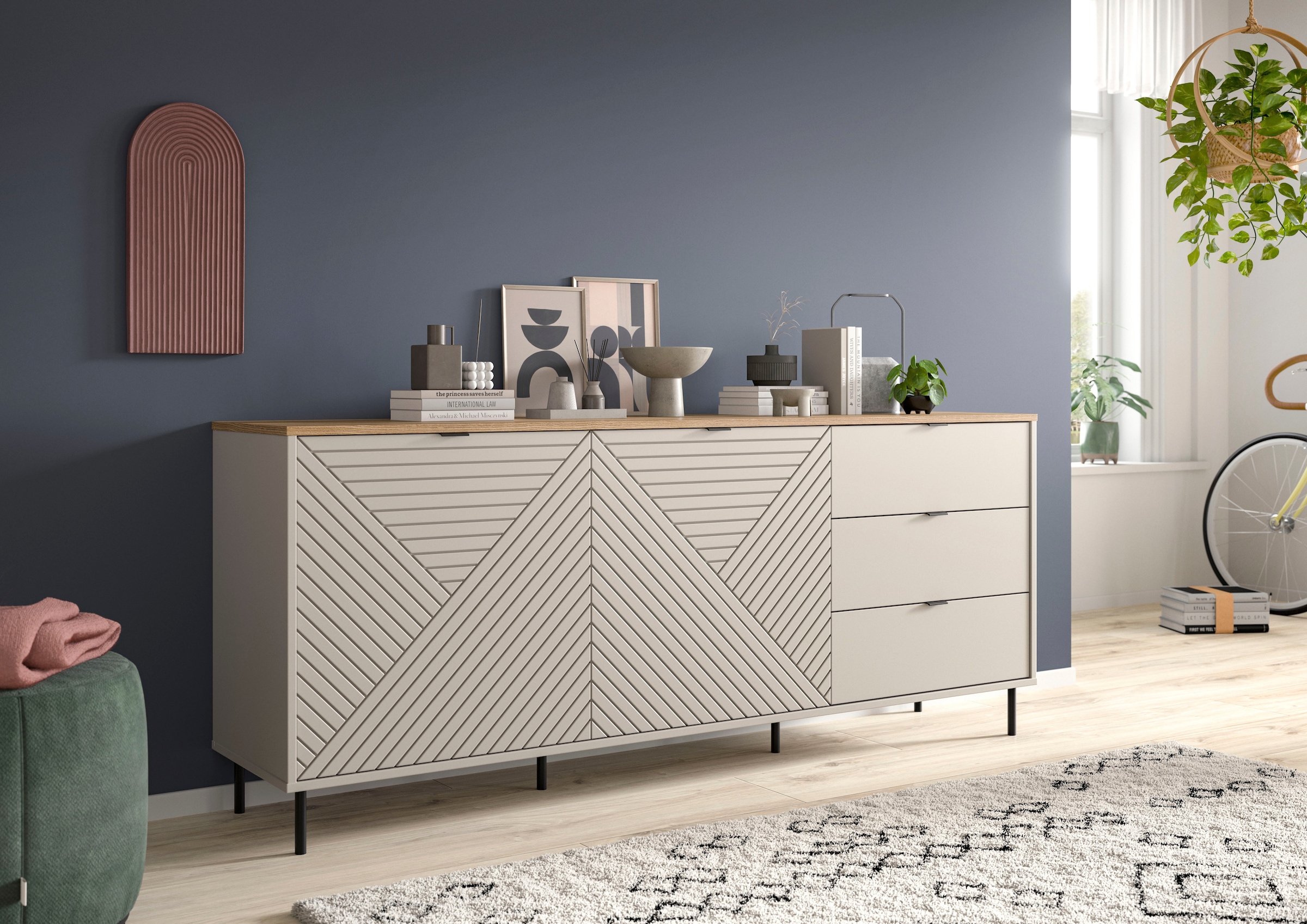 Home affaire Sideboard »RAITA, Breite 184 cm, Front mit Desgin-Fräsung, 2 Türen, viel Stauraum« moderne Farbkombi, individuell einsetzbar, Griffe & Füße aus Metall,  Kommode, Anrichte, Schrank, Highboard, TV-Board