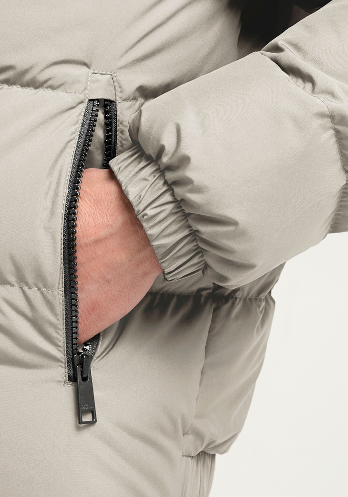 Jack Wolfskin Daunenjacke »FROZEN PALACE JKT W RDS«, mit Kapuze