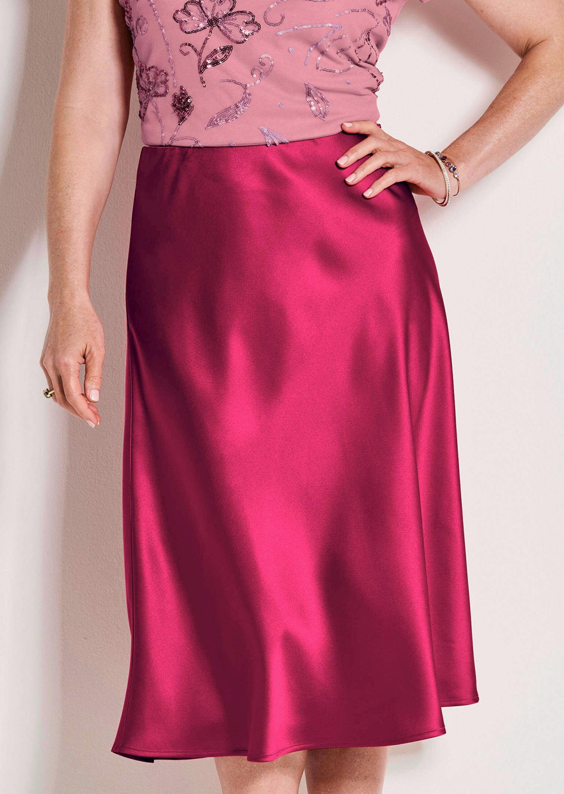 GOLDNER Schlupfrock »Kurzgröße Eleganter Midirock mit Schlupfbund« angenehm zu tragendeer Schlupfbnund