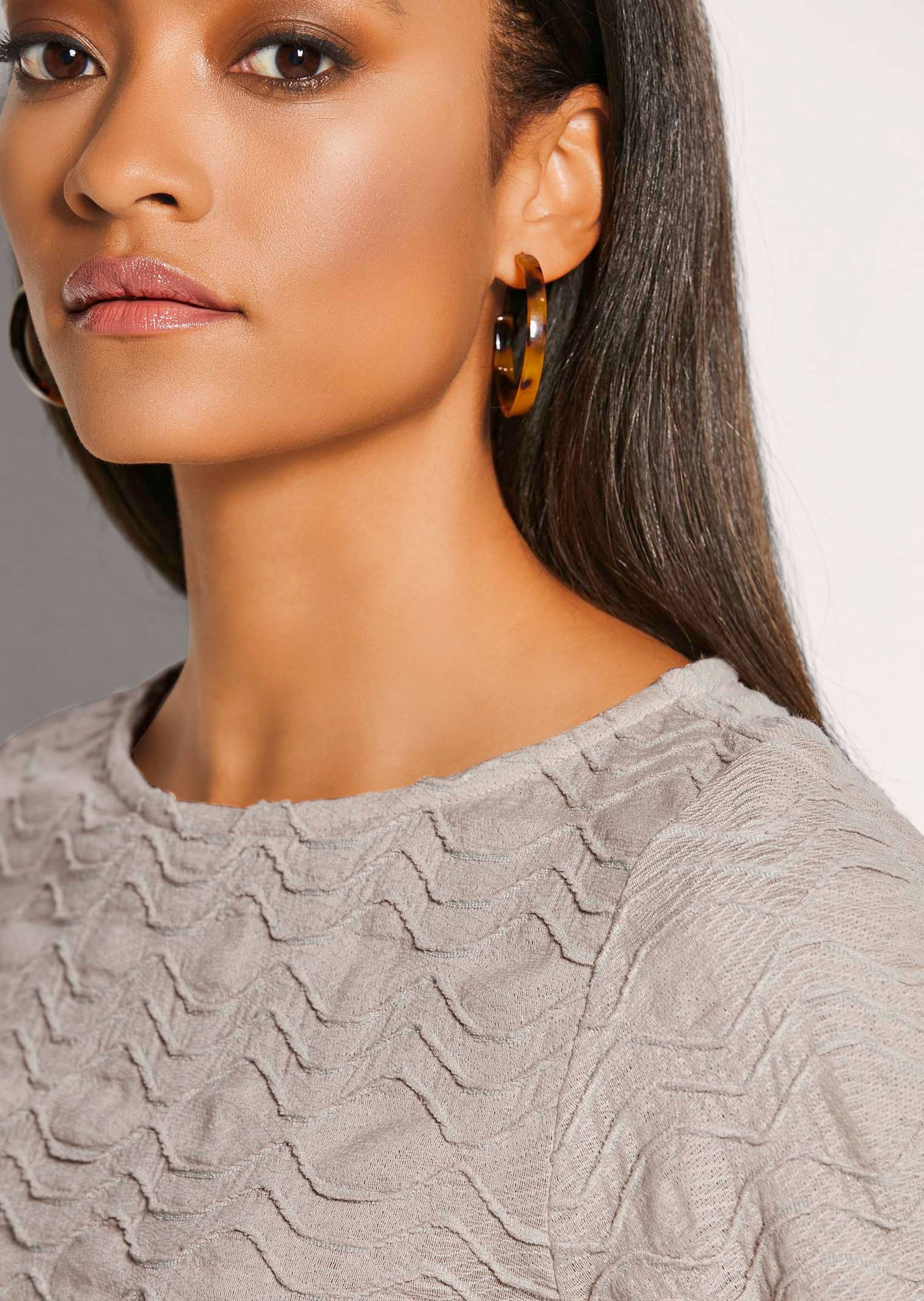 MADELEINE Kurzarmshirt »Strukturshirt Viskoseshirt mit Rundhalsausschnitt«