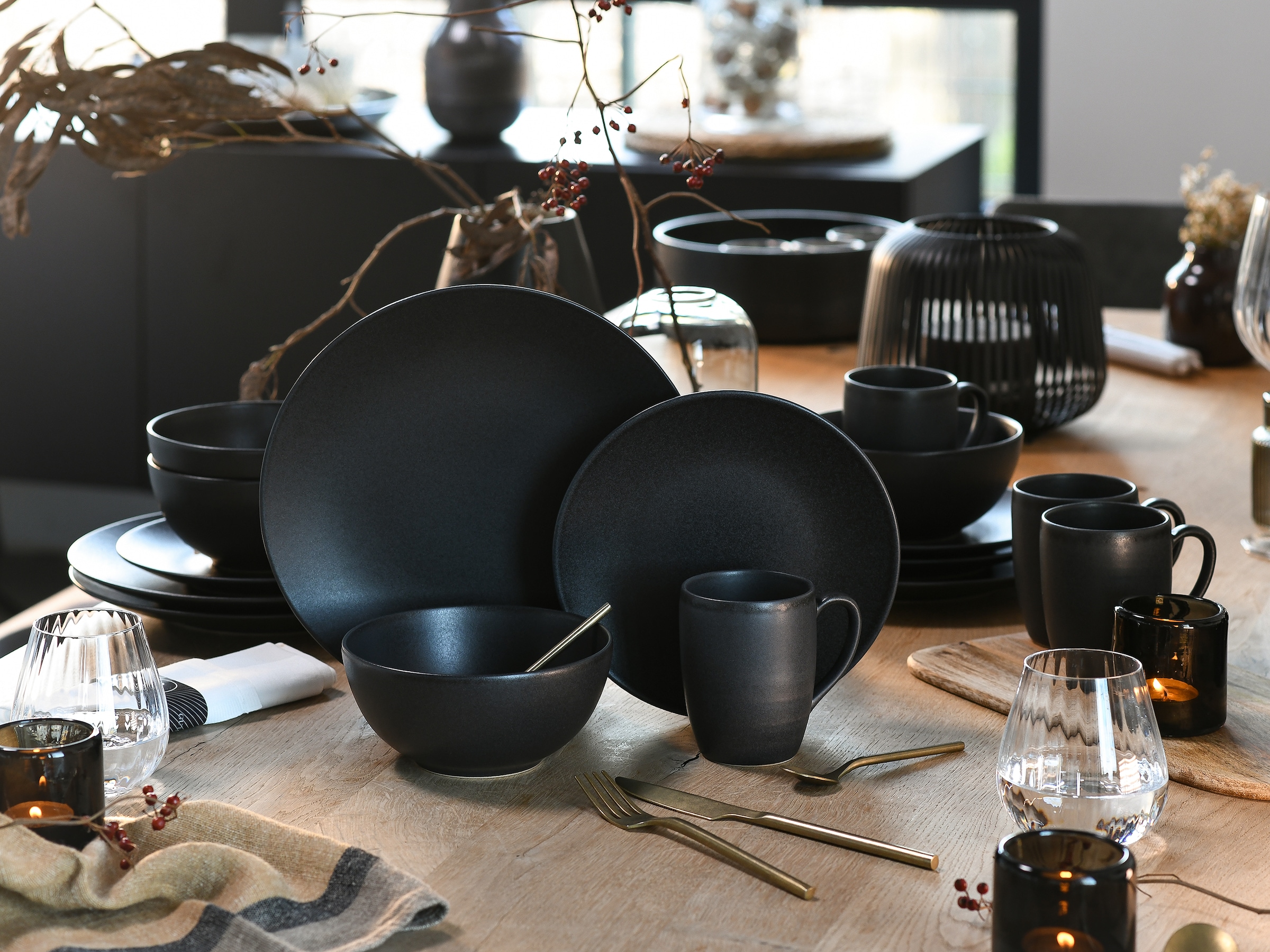 CreaTable Kombiservice »Geschirr-Set Soft Touch Black« Service, schwarz, seidenmatte Glasur, 16 Teile, für 4 Personen