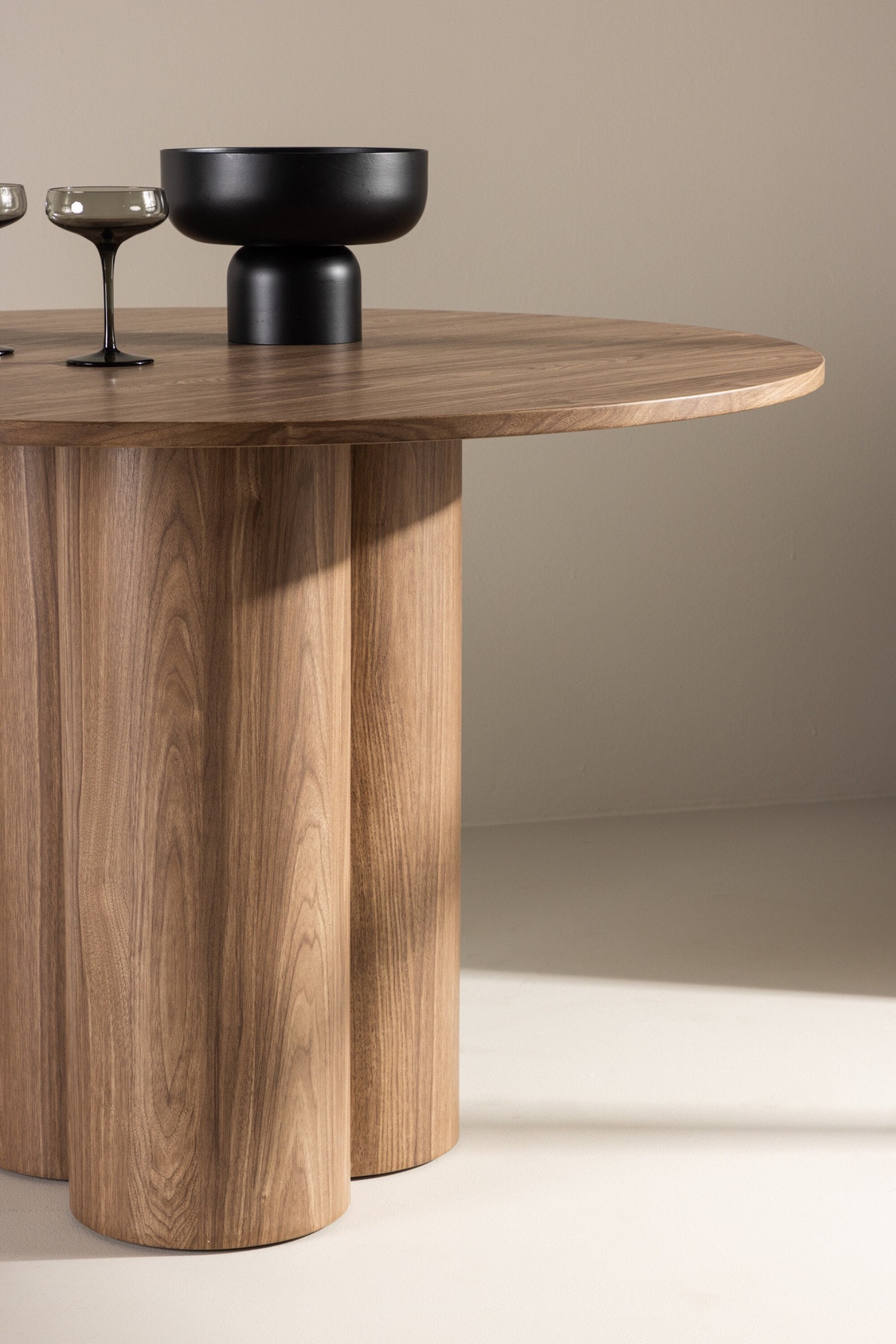 Venture Home Esstisch »Olivia, runder Esstisch, einladend, Ø 110 cm« Esszimmertisch, MDF, rund, einheitlich, gesellig, einladend