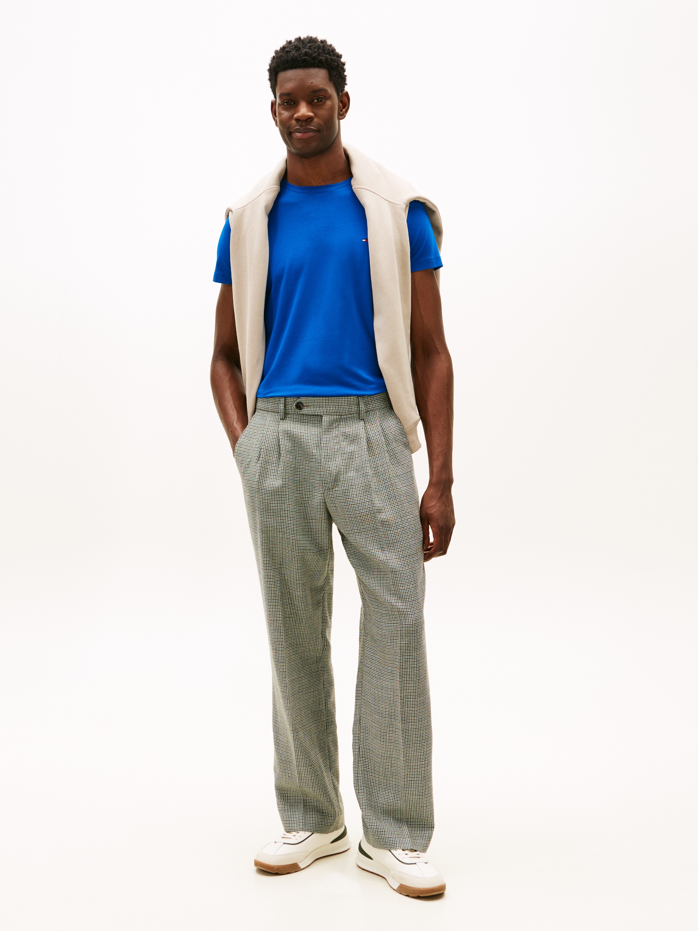 Tommy Hilfiger T-Shirt »STRETCH SLIM FIT TEE mit Rundhals und Logostickerei« unifarben, casual, slim fit, Baumwollmix, Rundhals