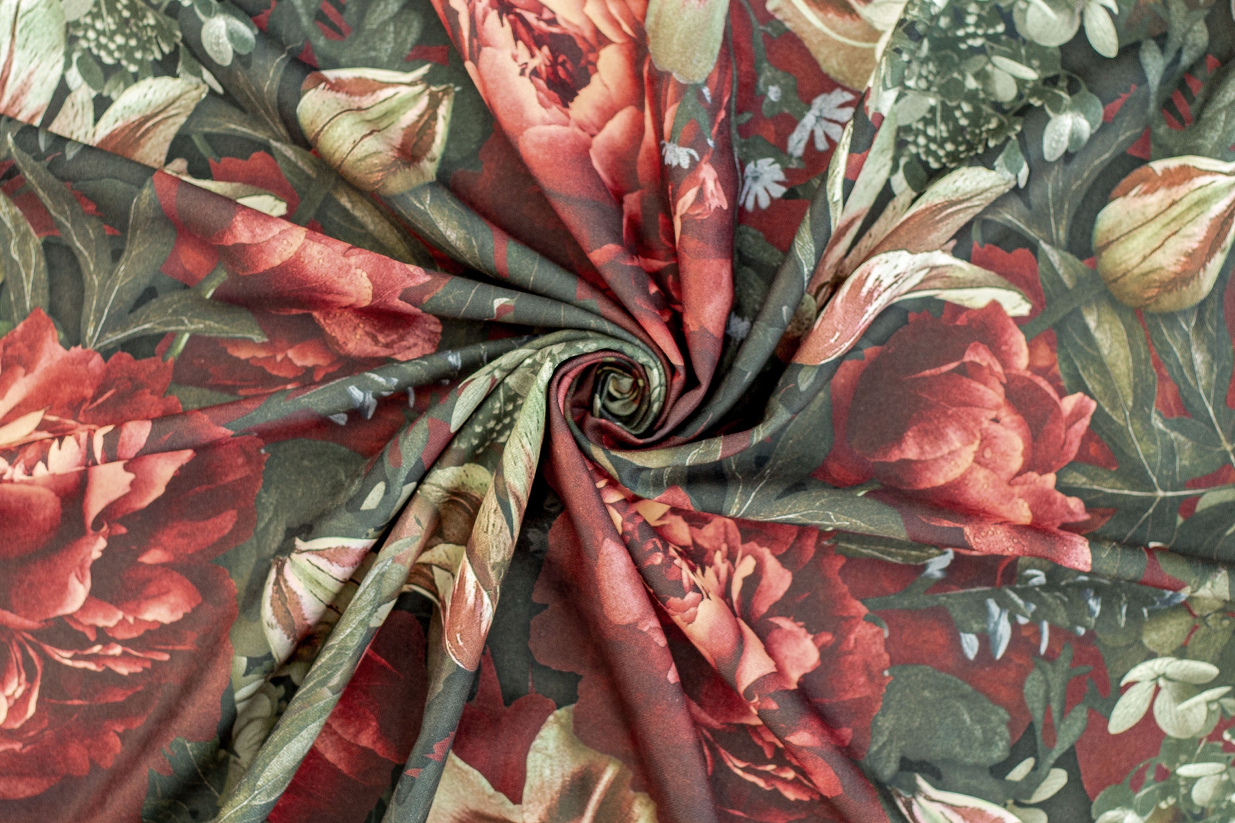 HOMING Vorhang »Roja«, floral, rose, kaufen St.), (1 rot, Schlafzimmer Wohnzimmer, Blumen, blickdicht, online