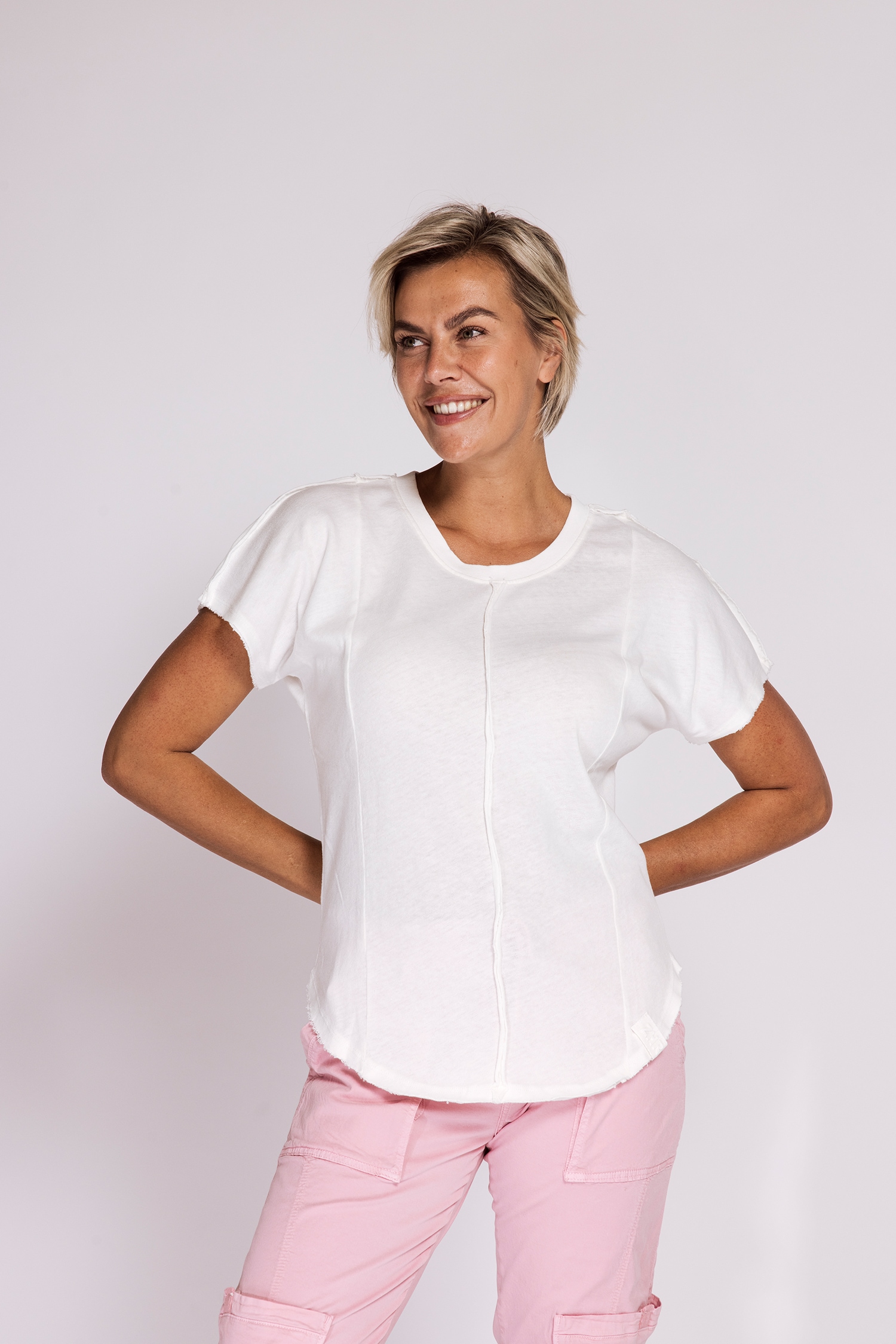 Zhrill Kurzarmshirt »ROSAY« mit ausgefransten Details