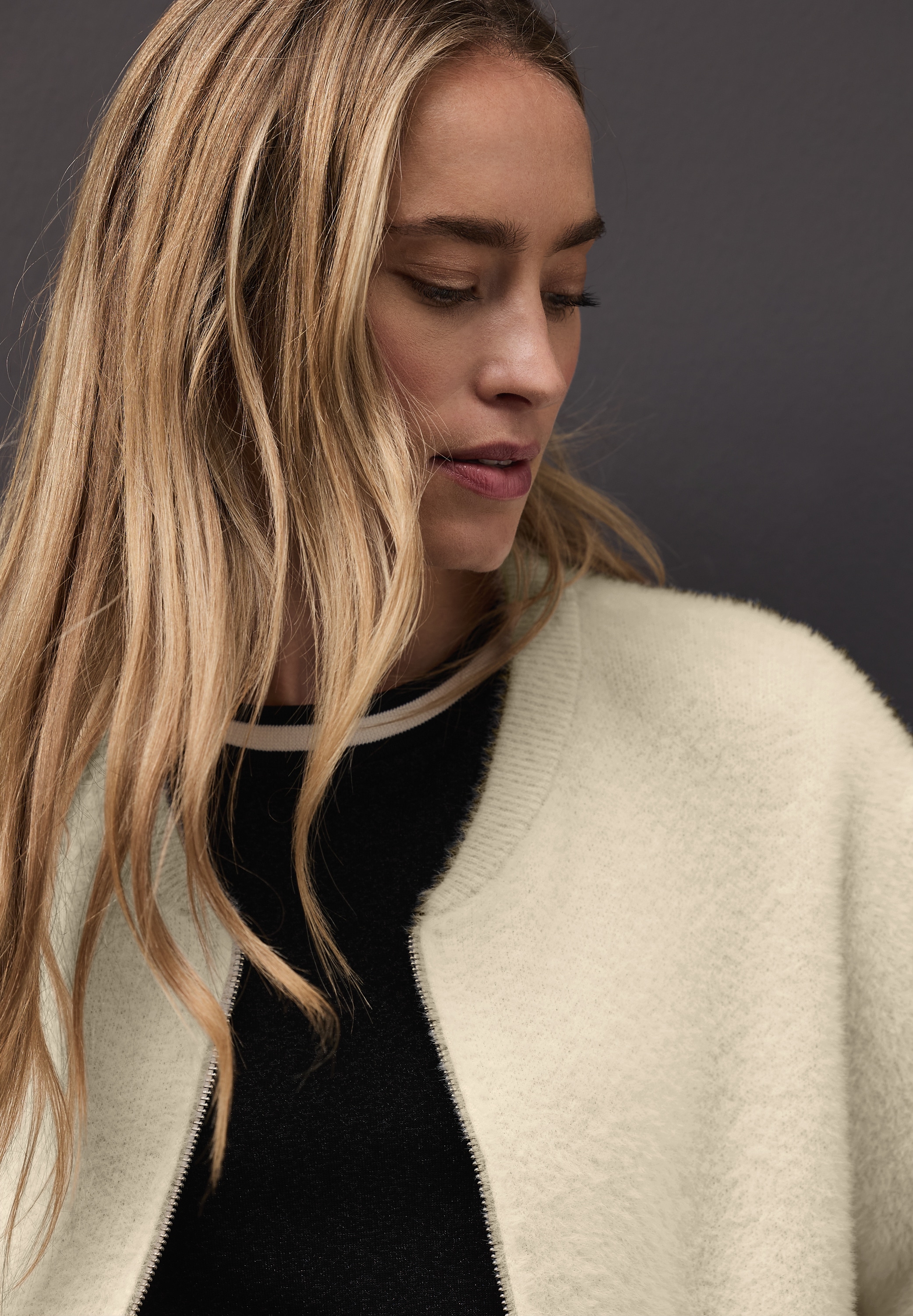 STREET ONE Strickjacke mit Federgarn Qualität