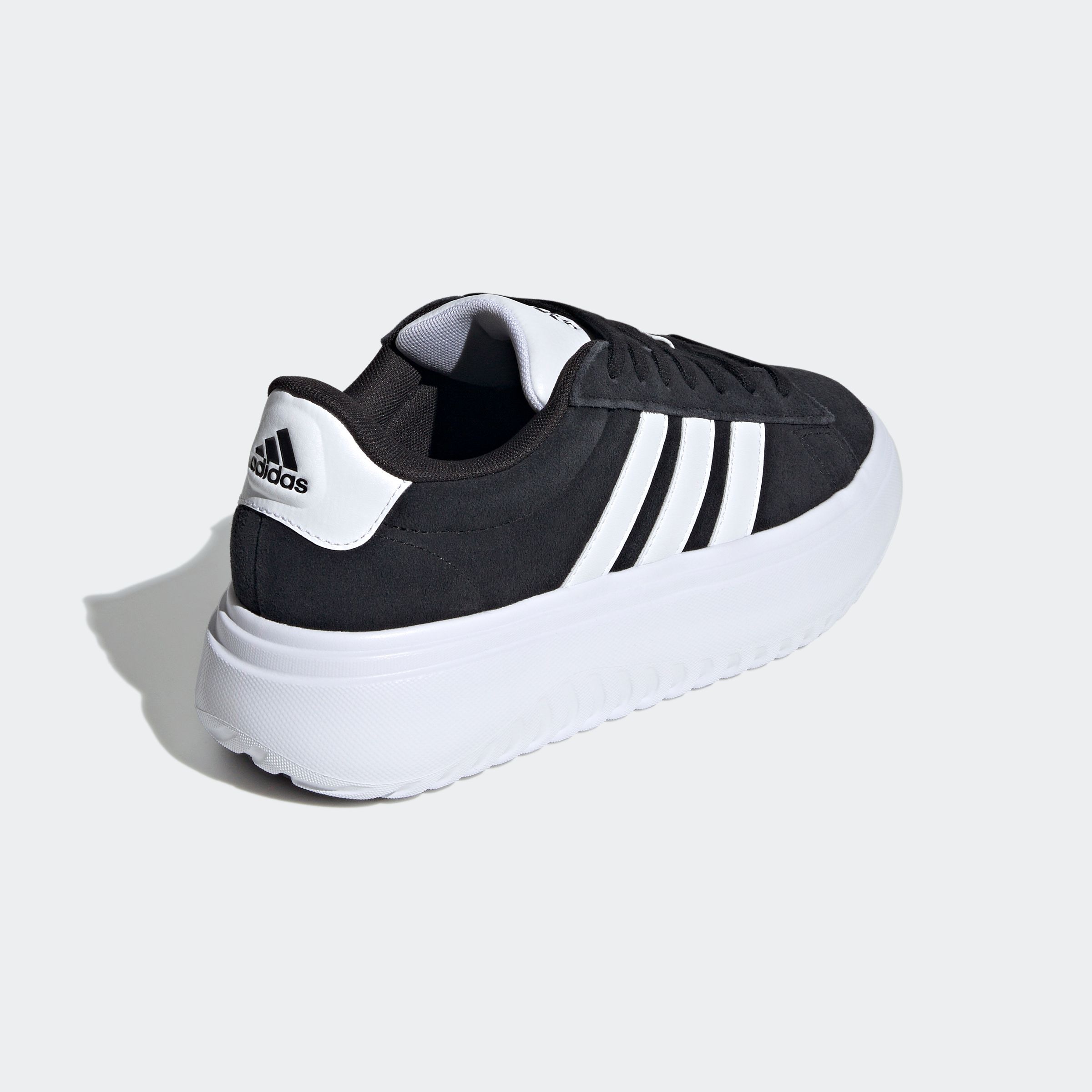 adidas Sportswear Sneaker »GRAND COURT PLATFORM«, Design auf den Spuren des adidas Superstar