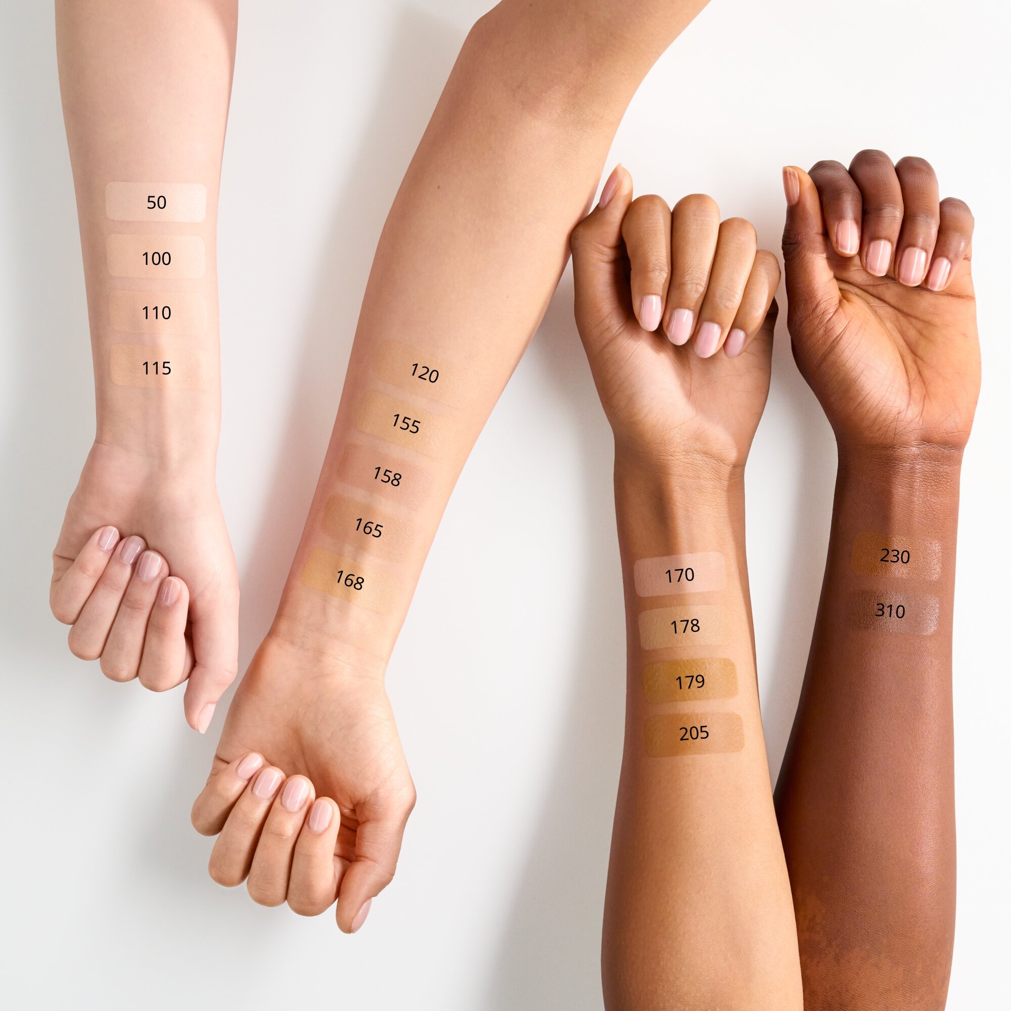 Essence Foundation »silky CUSHION FOUNDATION«