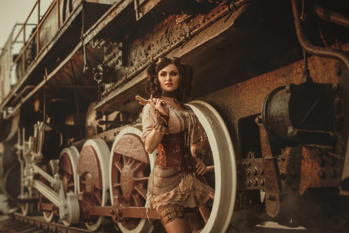 Papermoon Fototapete »Steampunk Frau vor Zug«