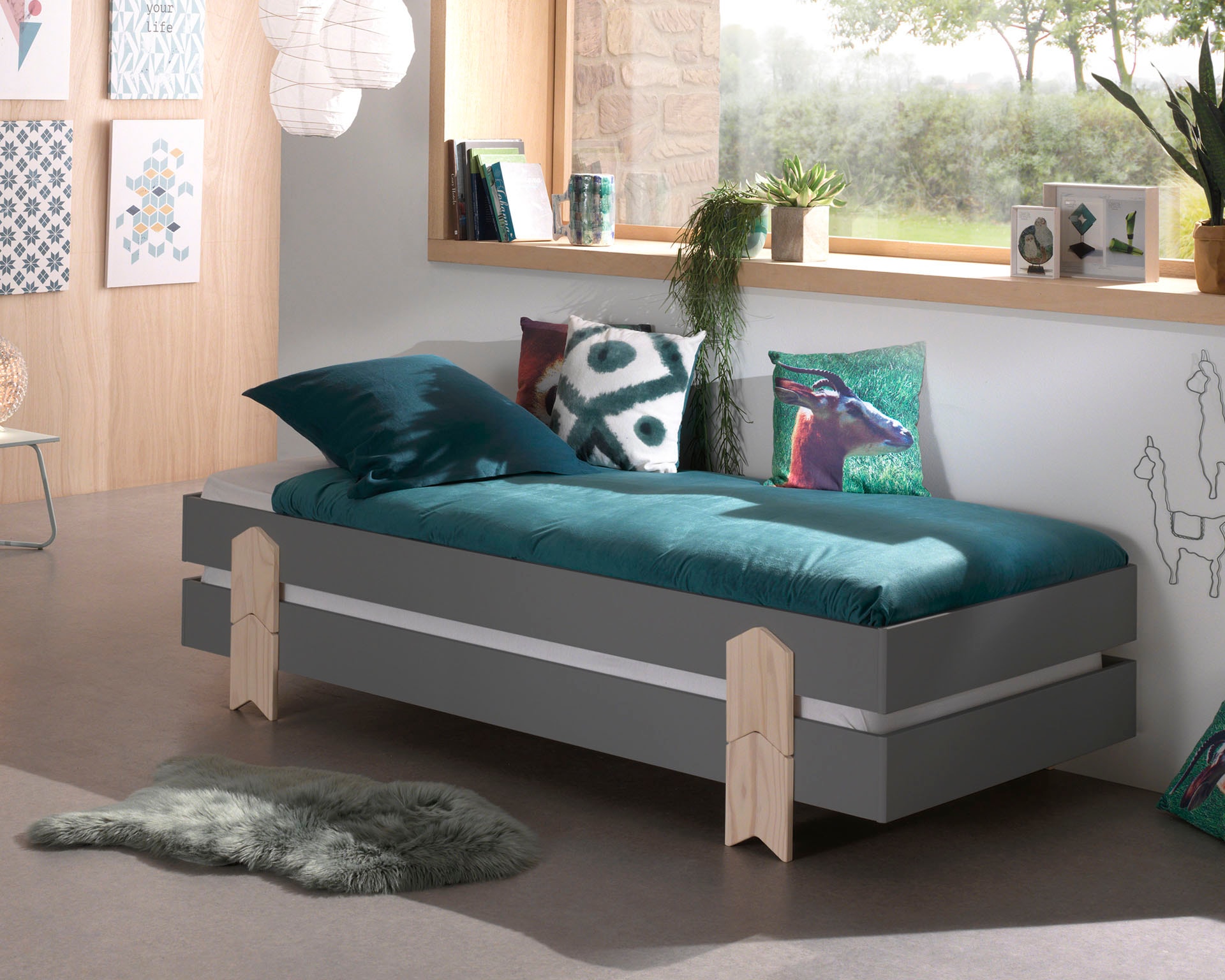 Vipack Kinderbett »Modulo«, (Made in Europe), Jugendbett, Einzelbett, Stapelbett mit Füßen in Pfeiloptik