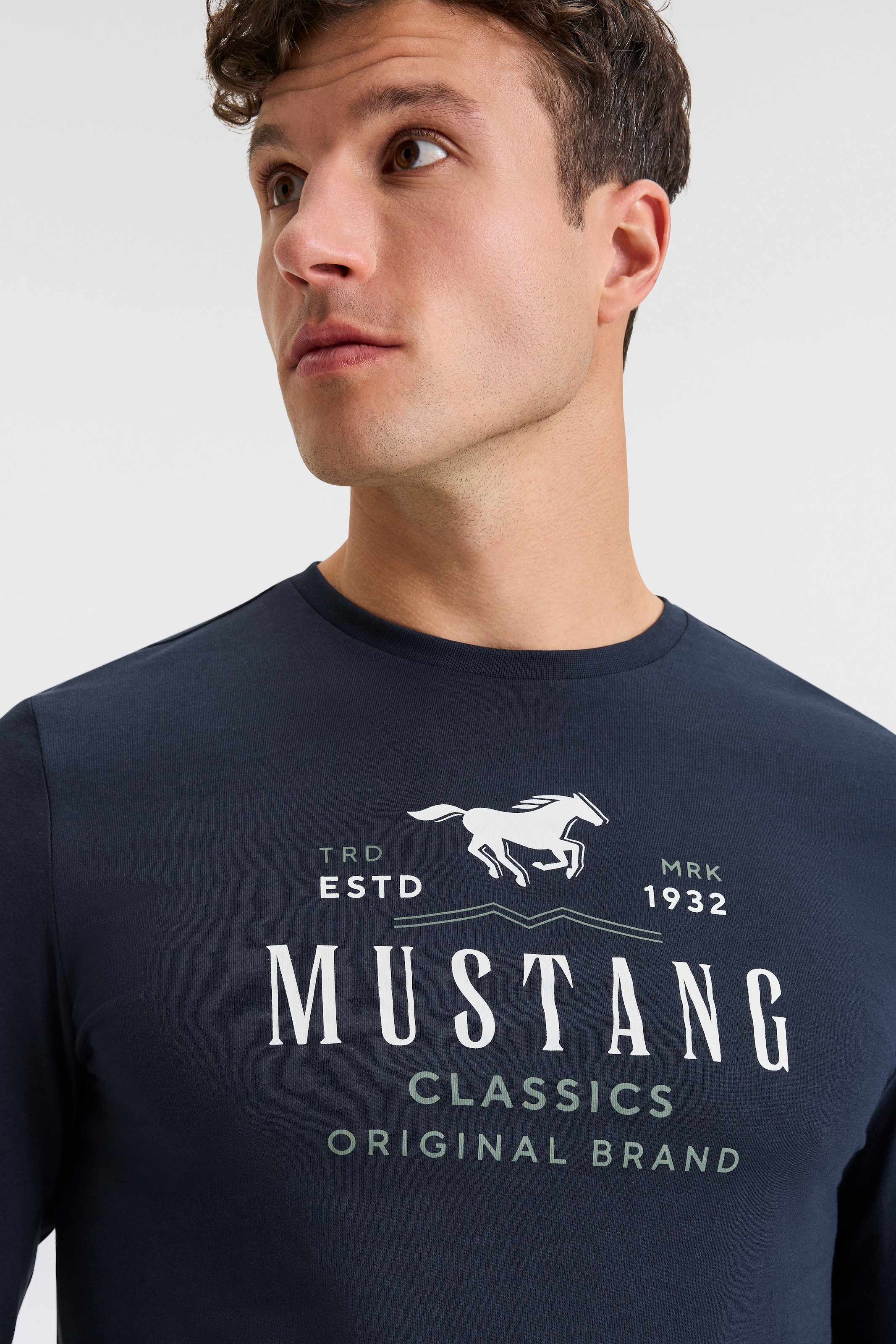 MUSTANG Langarmshirt »Style Adrian«