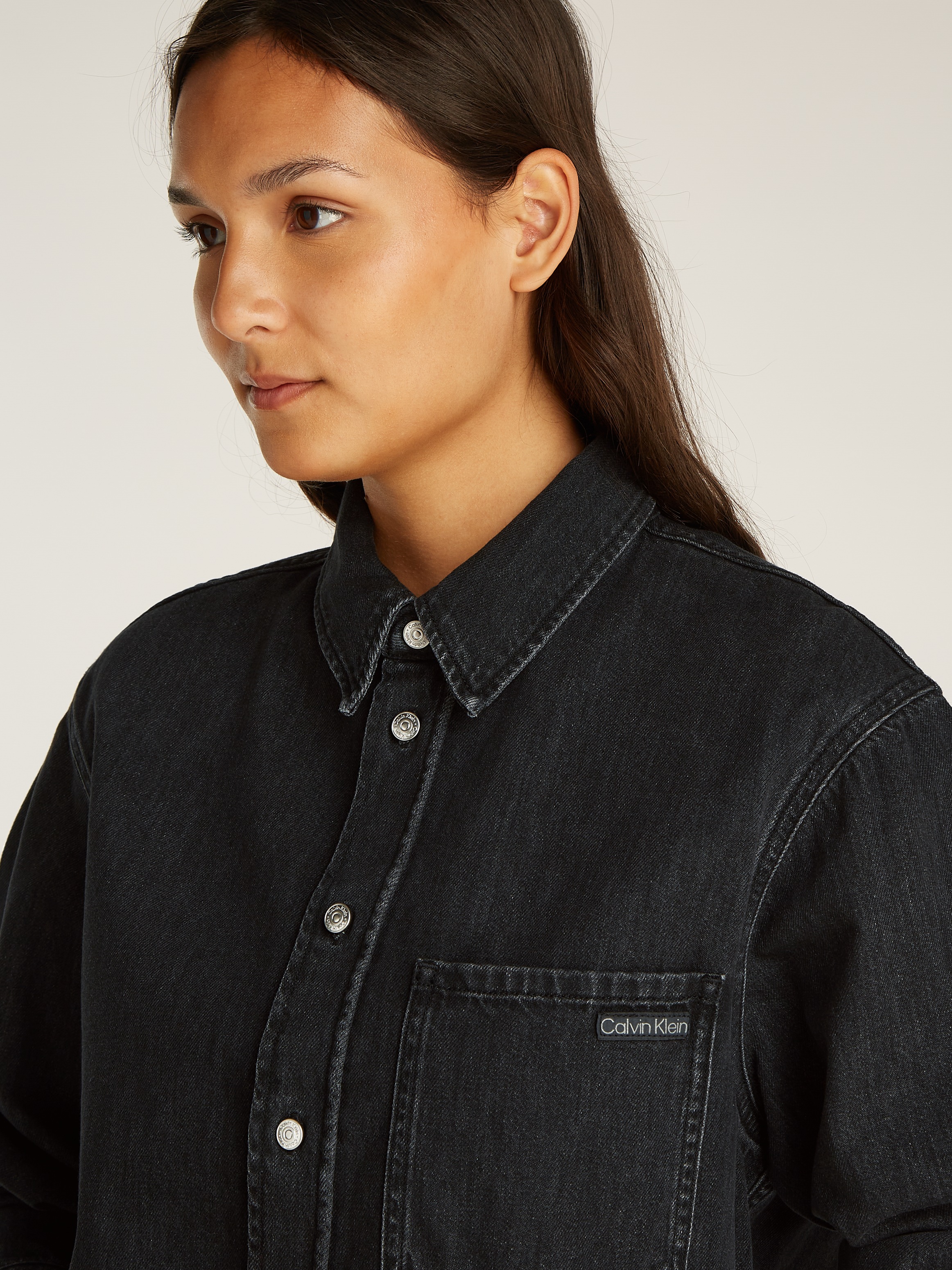 Calvin Klein Jeans Jeansbluse »CROPPED DAD DENIM SHIRT«, in schwarzer Waschung