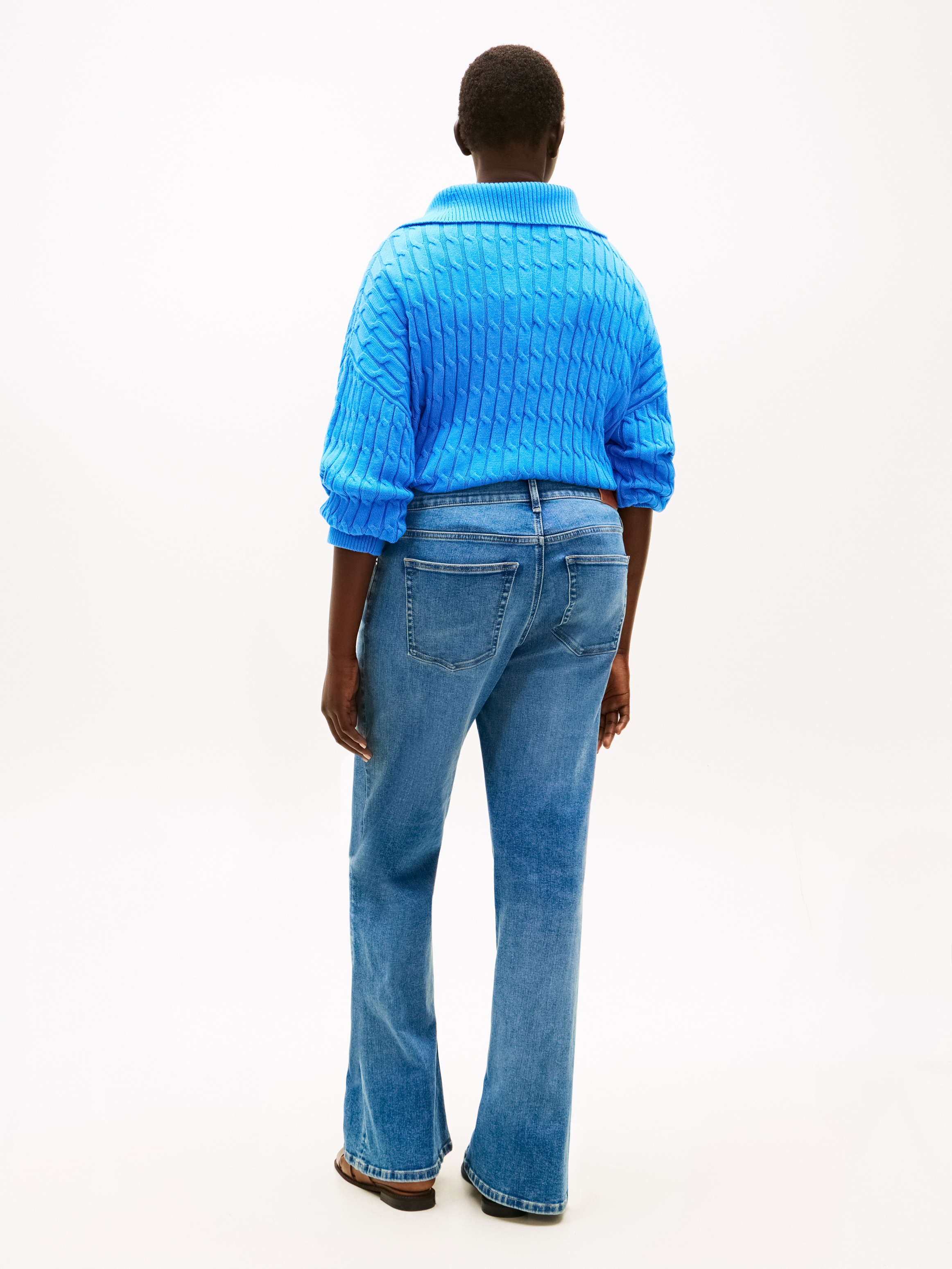 Tommy Hilfiger Curve Bootcut-Jeans »CRV DNM FINN FLARE RW« in großen Größen, in ausgestellter Form