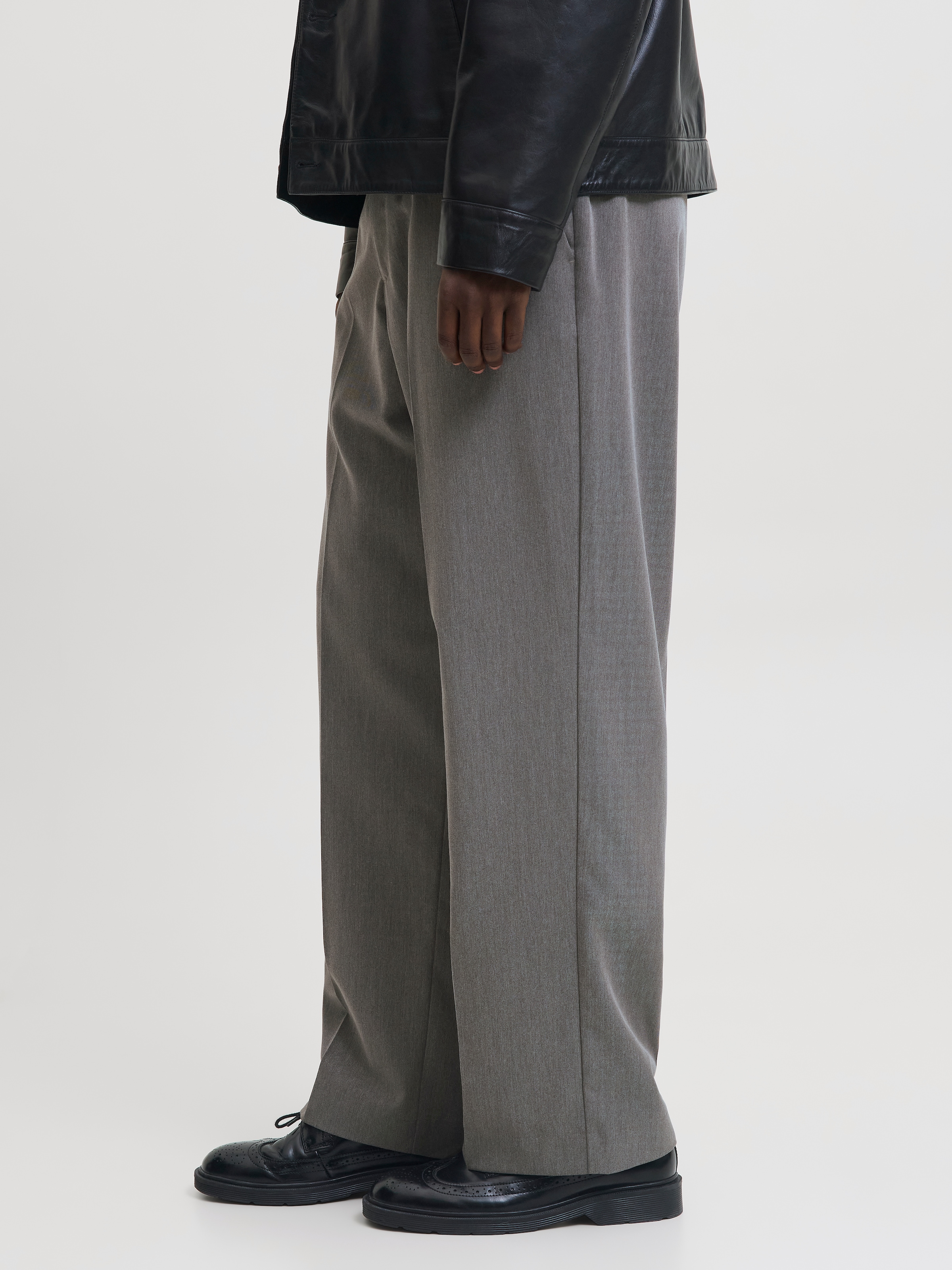 Jack & Jones Anzughose »JPSTBILL TOBY CHINO NOOS«  Materialmix, weit geschnitten, niedrige Taille