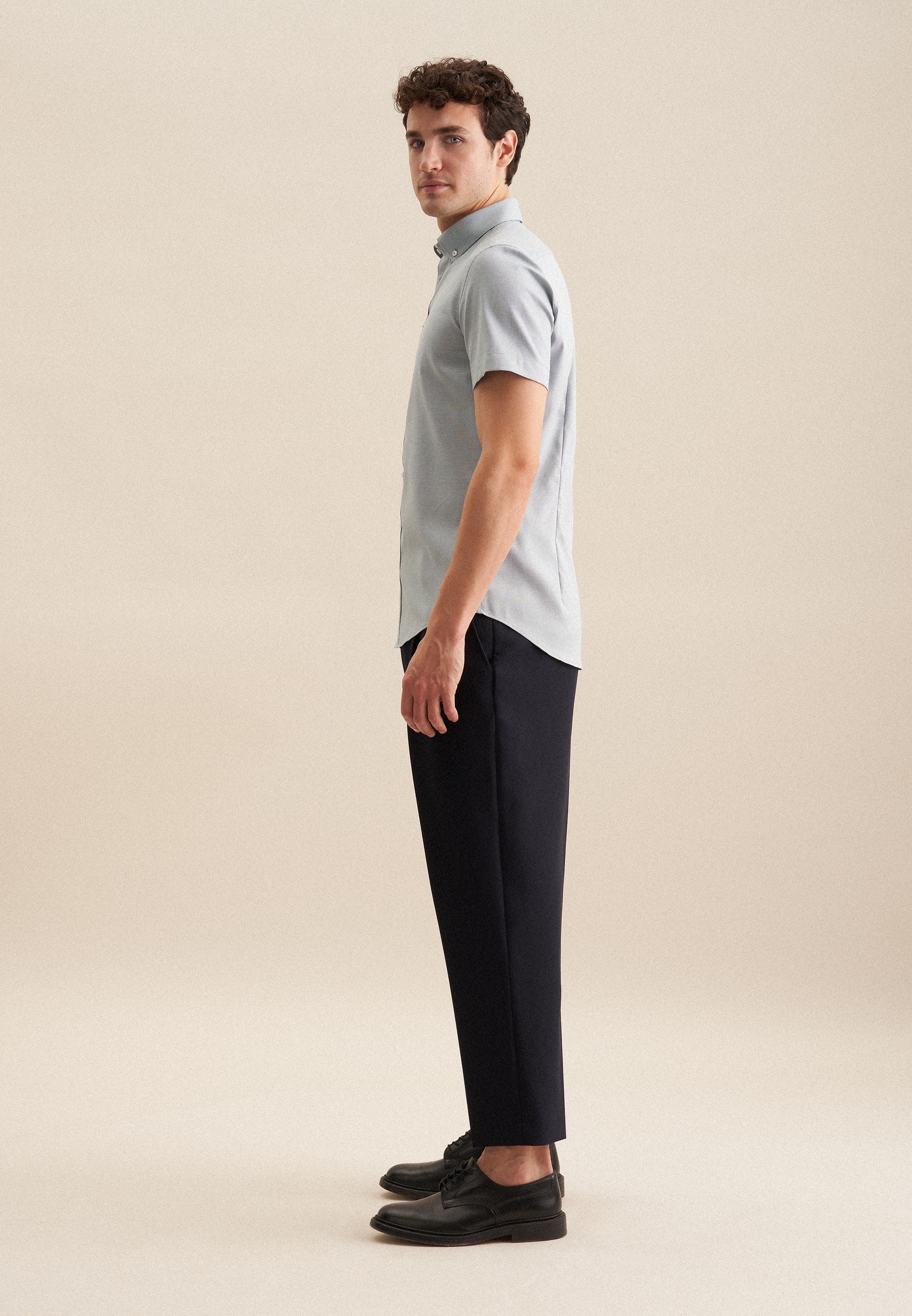 seidensticker Businesshemd »Shaped«, Shaped Kurzarm Button-Down-Kragen Struktur