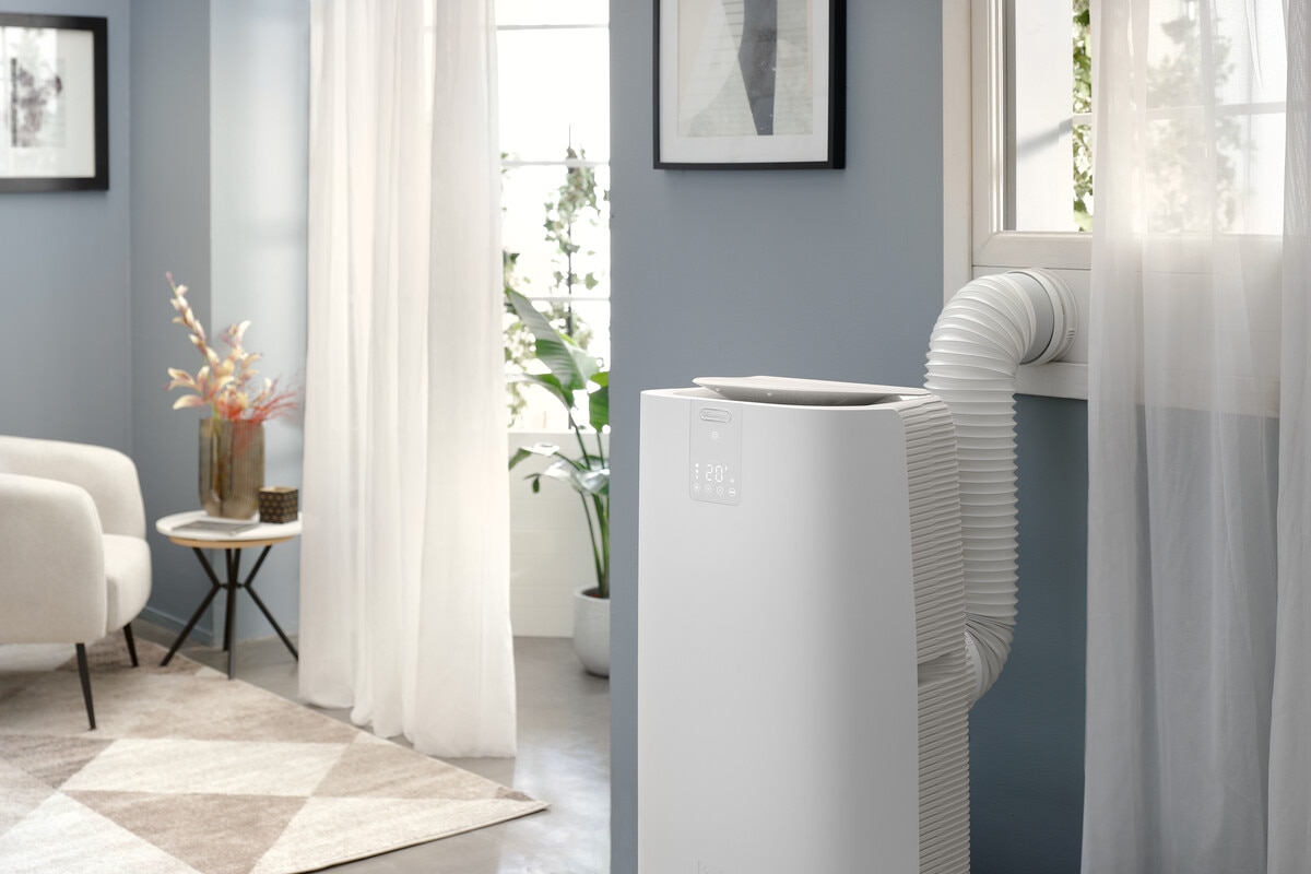 De'Longhi Klimagerät »PINGUINO AP98 GentleJet – schonende & schnelle Kühlung« 40m² Räume, A+, 11.500 BTU/h, 2,7 Kw, Luftentfeuchermodus, 24h Timer