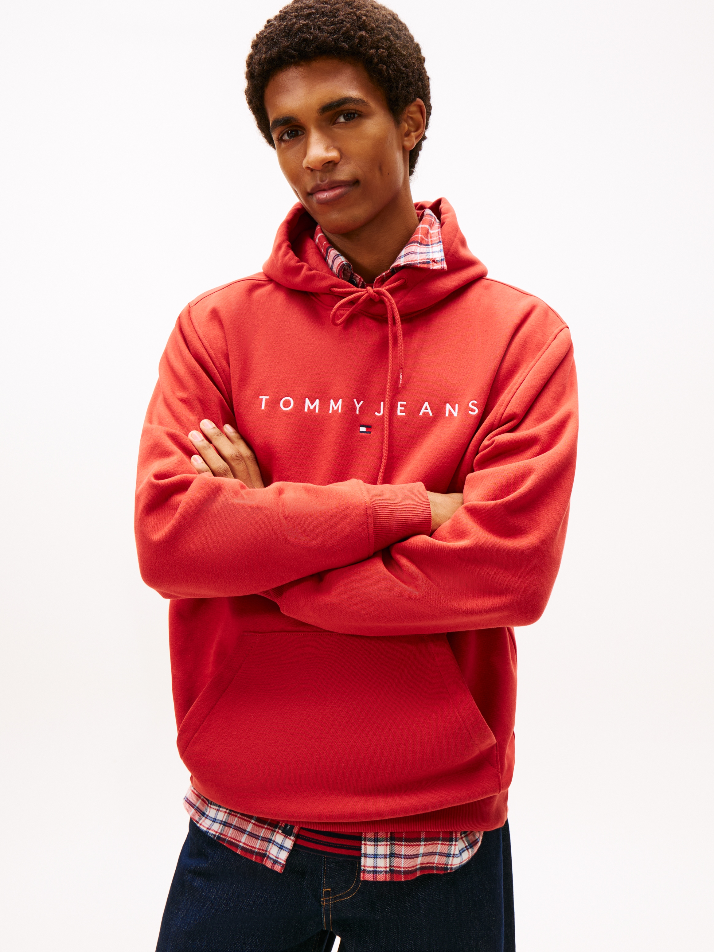 Tommy Jeans Hoodie »TJM REG LINEAR LOGO HOODIE EXT«, mit Logo-Stickerei
