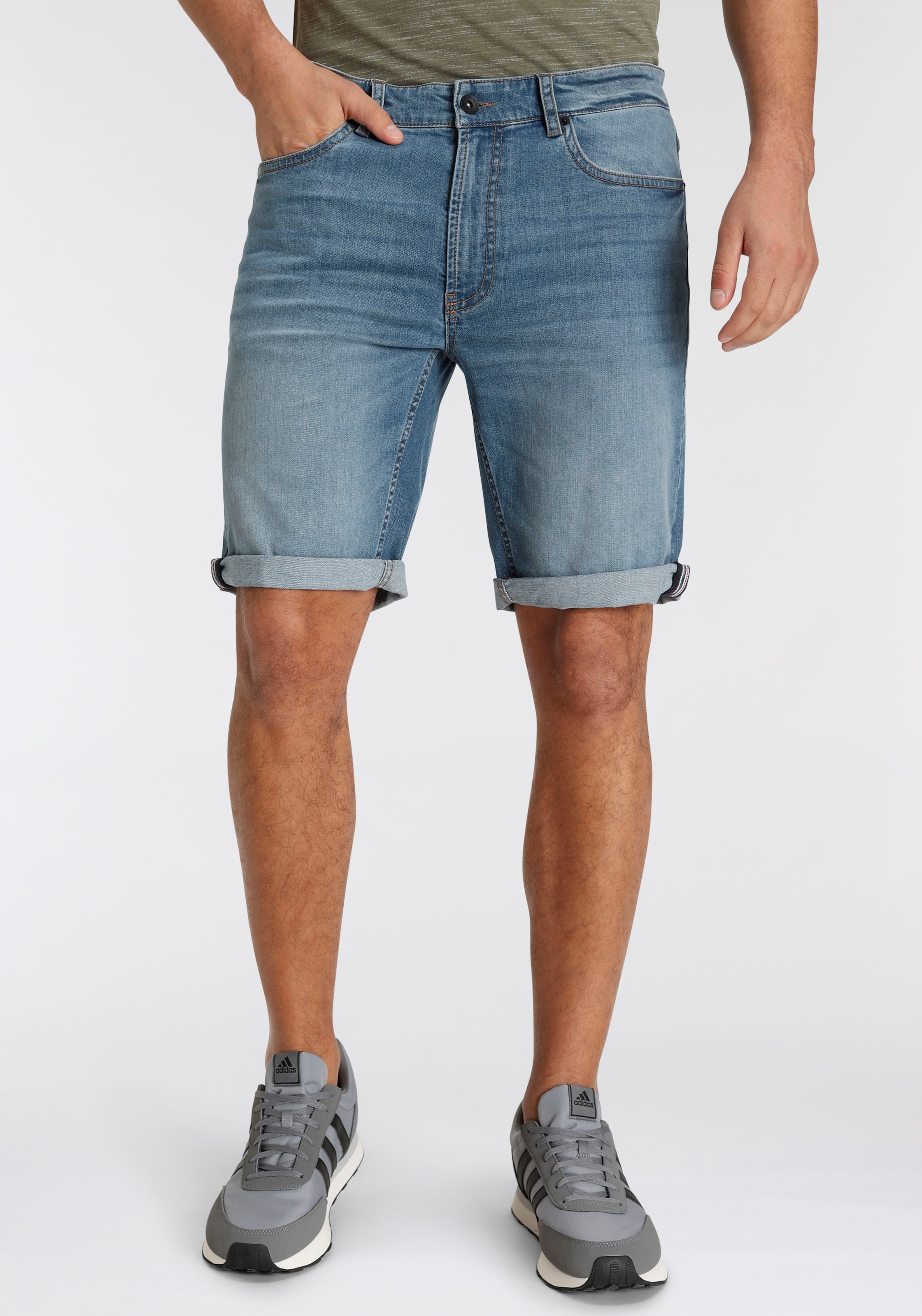 H.I.S Jeansshorts »DEYO«, gerader Schnitt, Used-Waschung, niedrige Leibhöhe