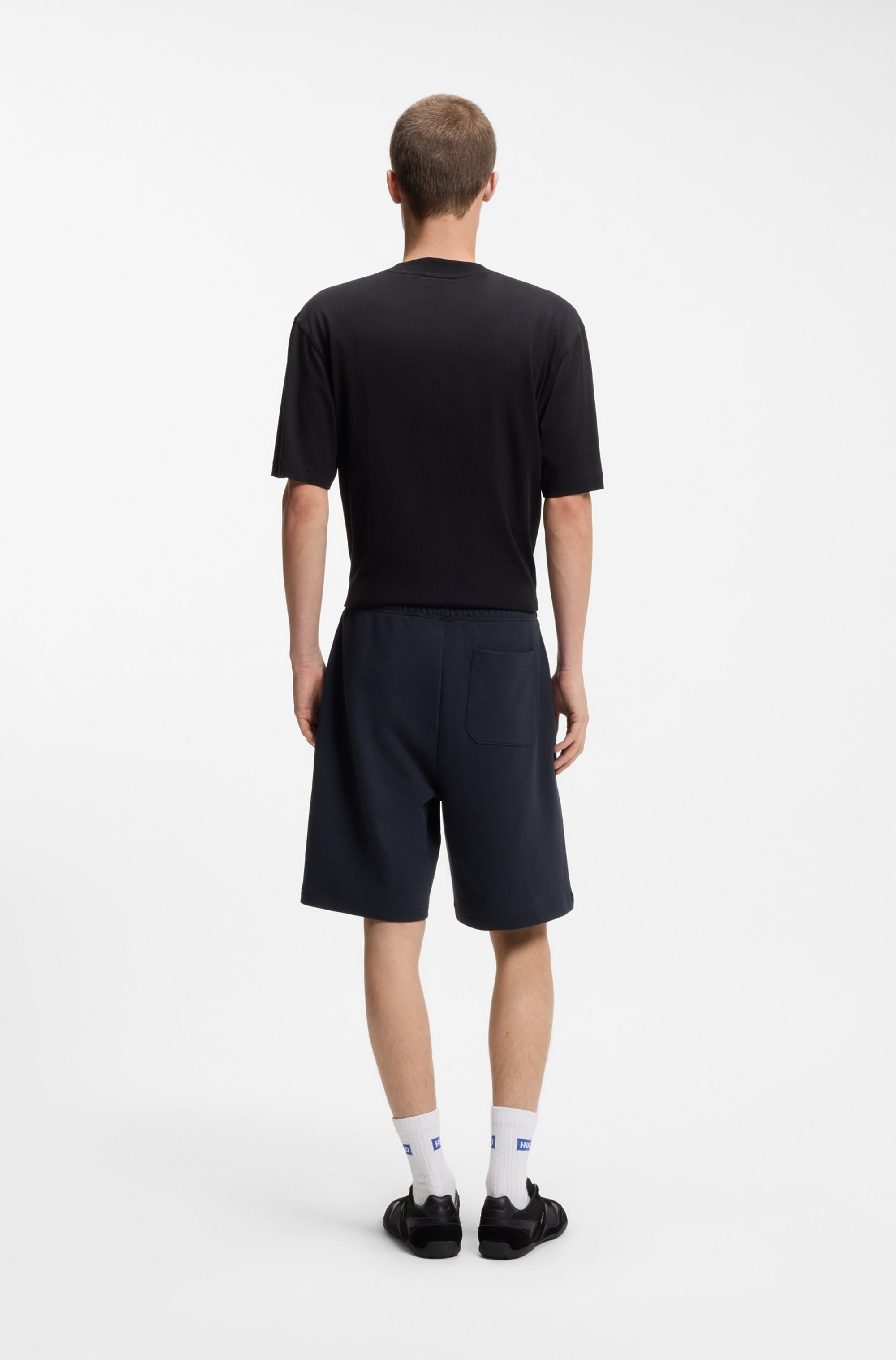 HUGO Sweatshorts »Nasensio«  mit Markenlabel