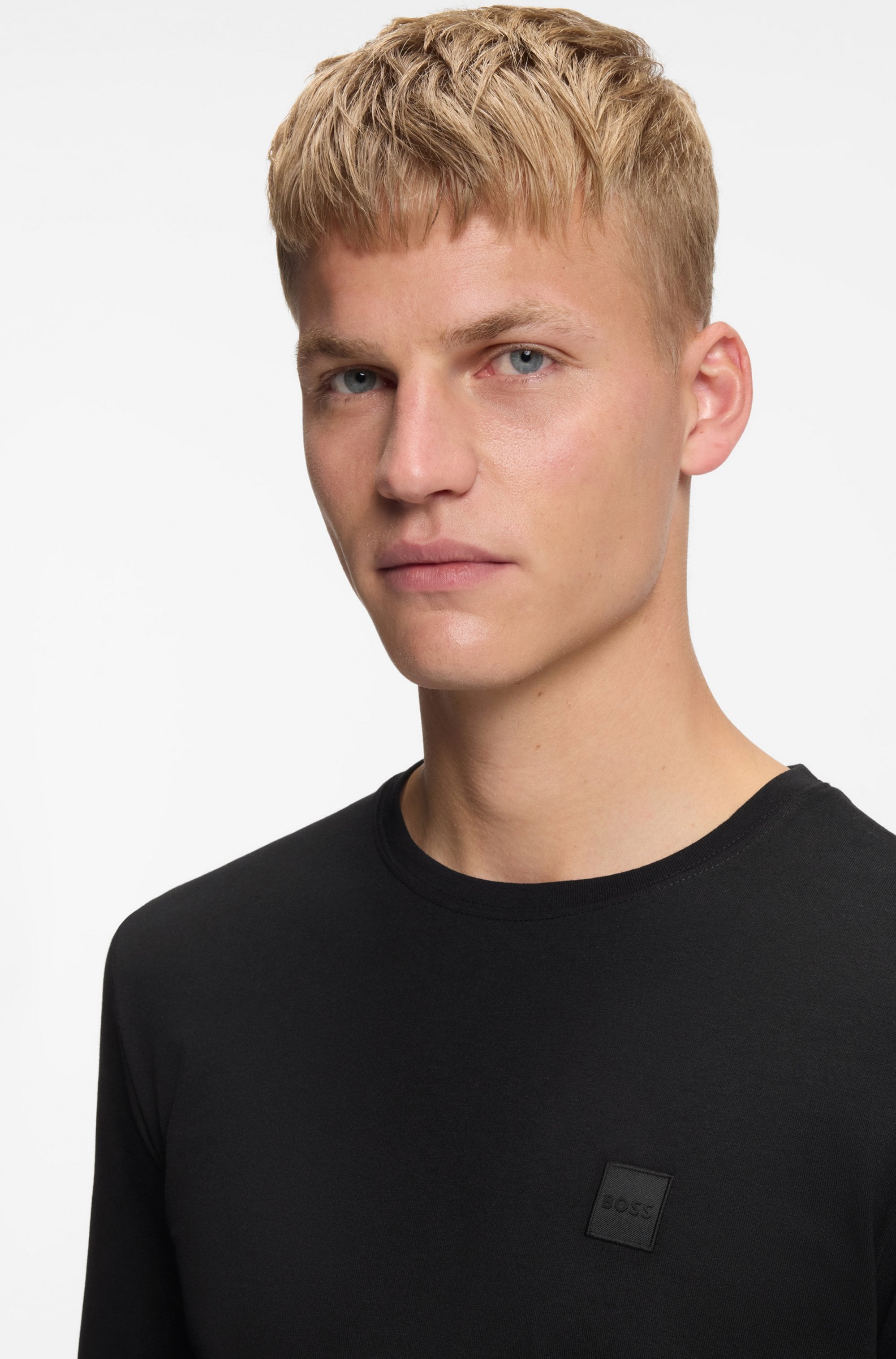 BOSS ORANGE Langarmshirt »Tacks« mit Markenlogo auf der Brust