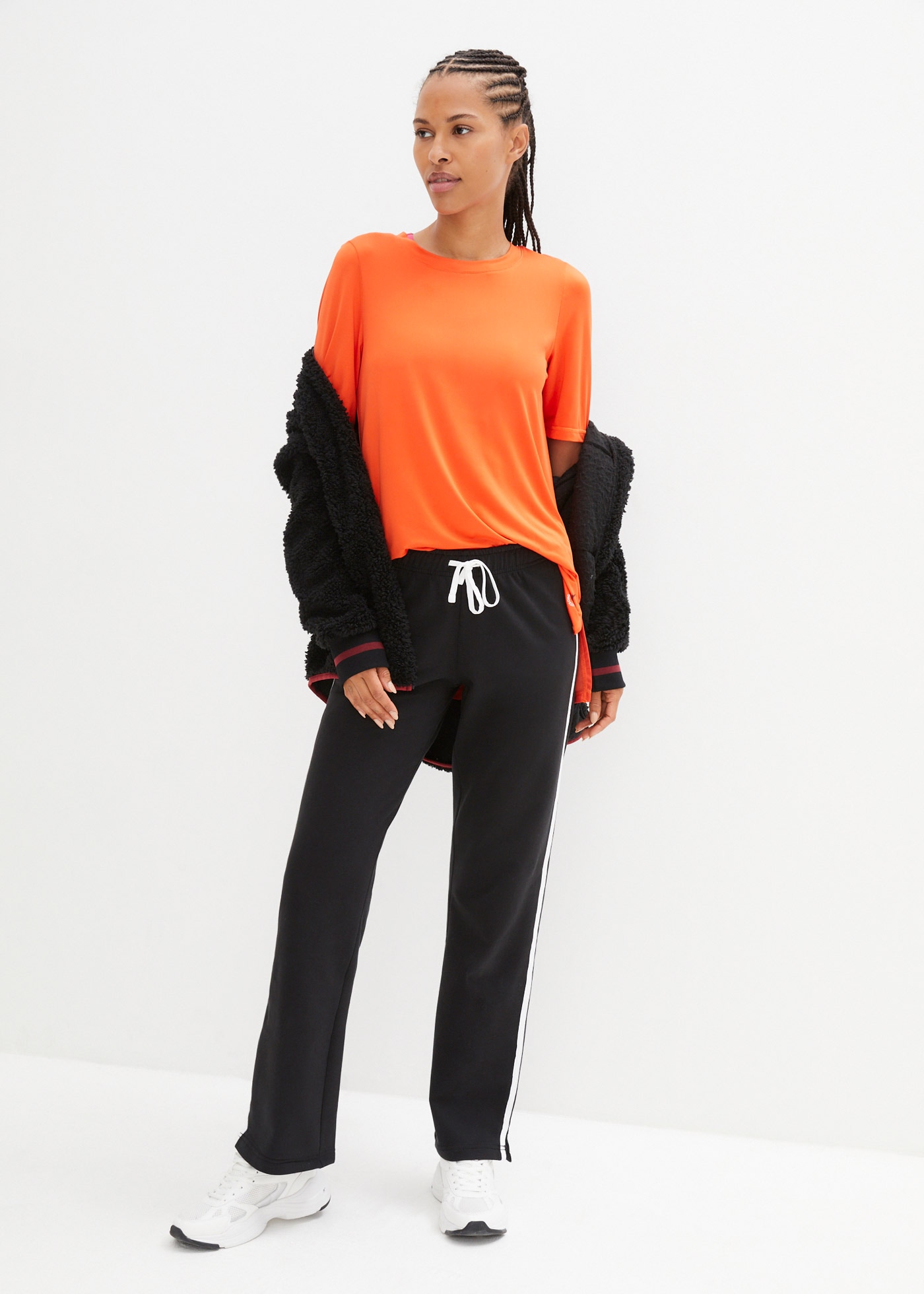 bonprix Sweathose  aus Baumwolle, mit Kordelzug, Loose Fit, mit Seitenstreifen