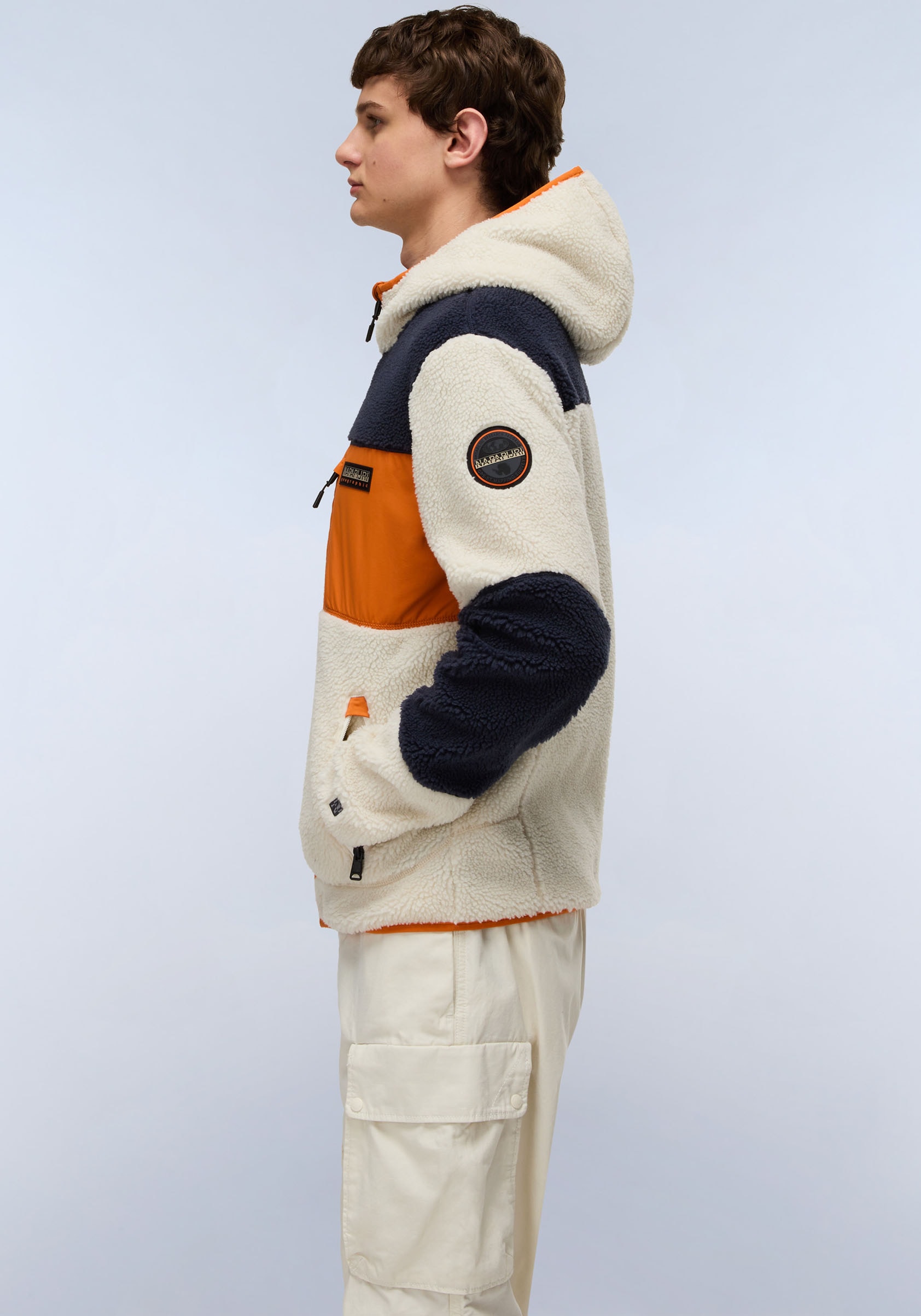 Napapijri Plüschjacke »YUPIK« mit Kapuze mit kontrastfarbenen Details