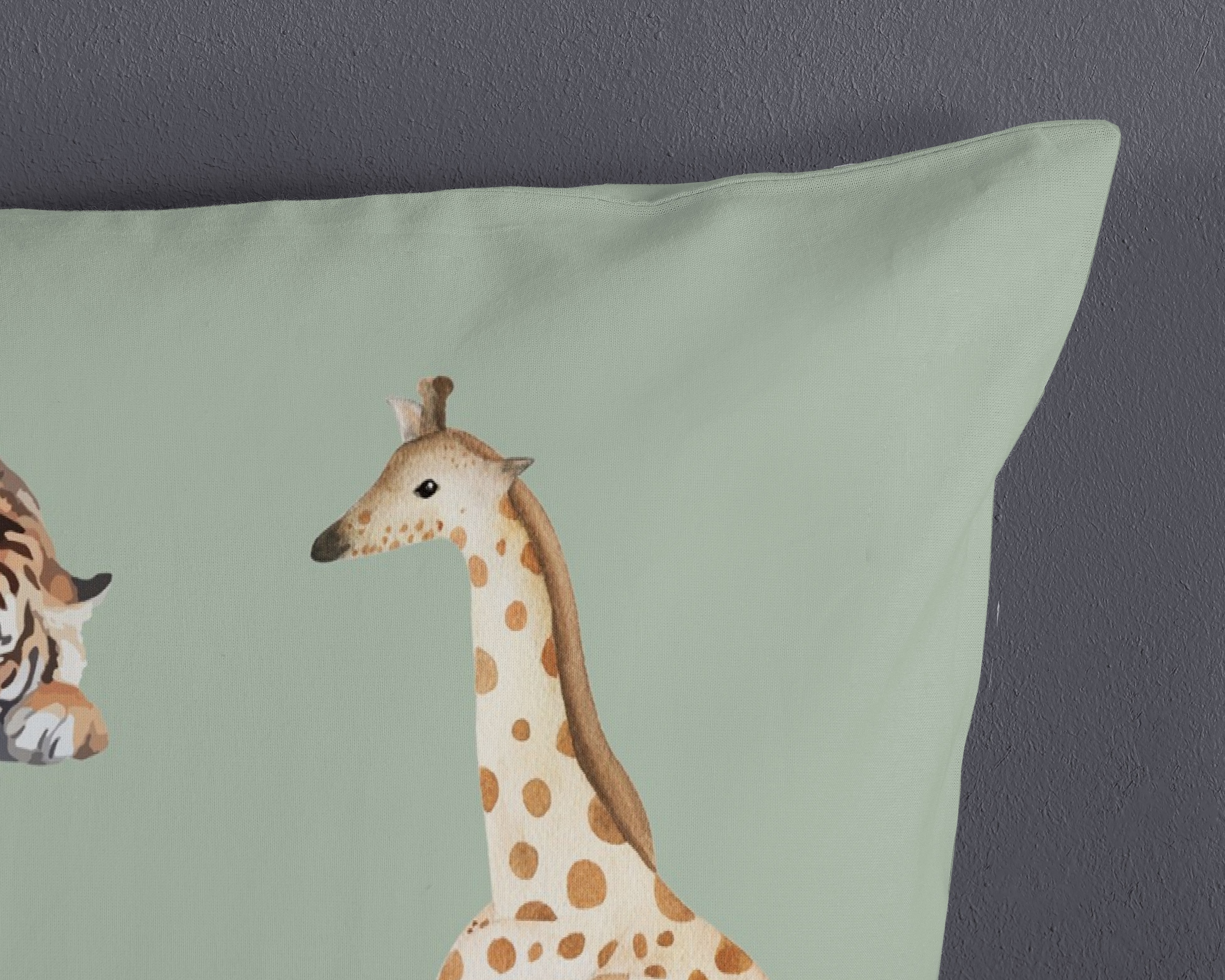 PURE luxury collection Kinderbettwäsche »Safari«, Mikrofaser, 135x200, Pflegeleicht, Wendeoptik, Kind, Tier, Tiere, Grün