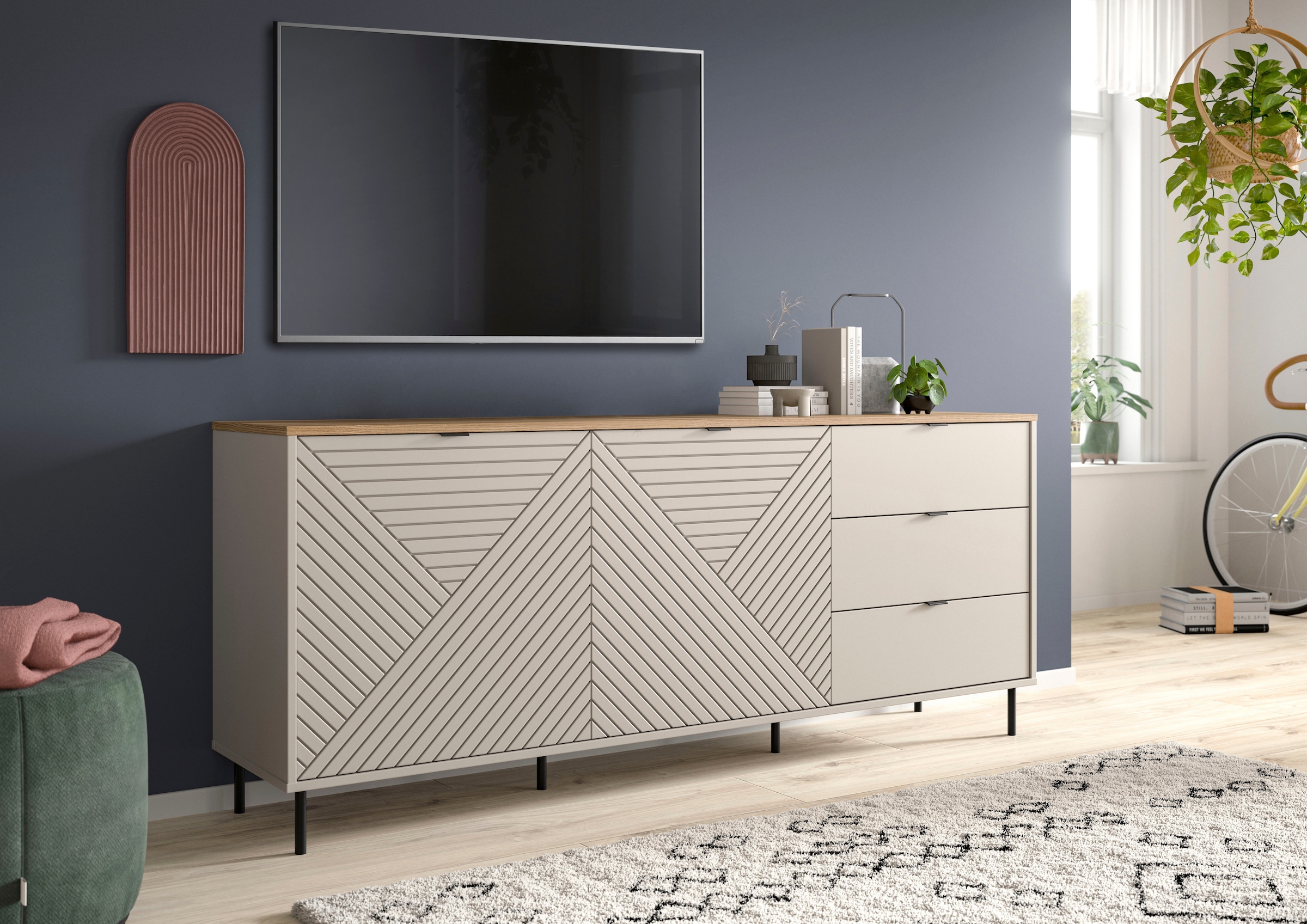 Home affaire Sideboard »RAITA, Breite 184 cm, Front mit Desgin-Fräsung, 2 Türen, viel Stauraum« moderne Farbkombi, individuell einsetzbar, Griffe & Füße aus Metall,  Kommode, Anrichte, Schrank, Highboard, TV-Board